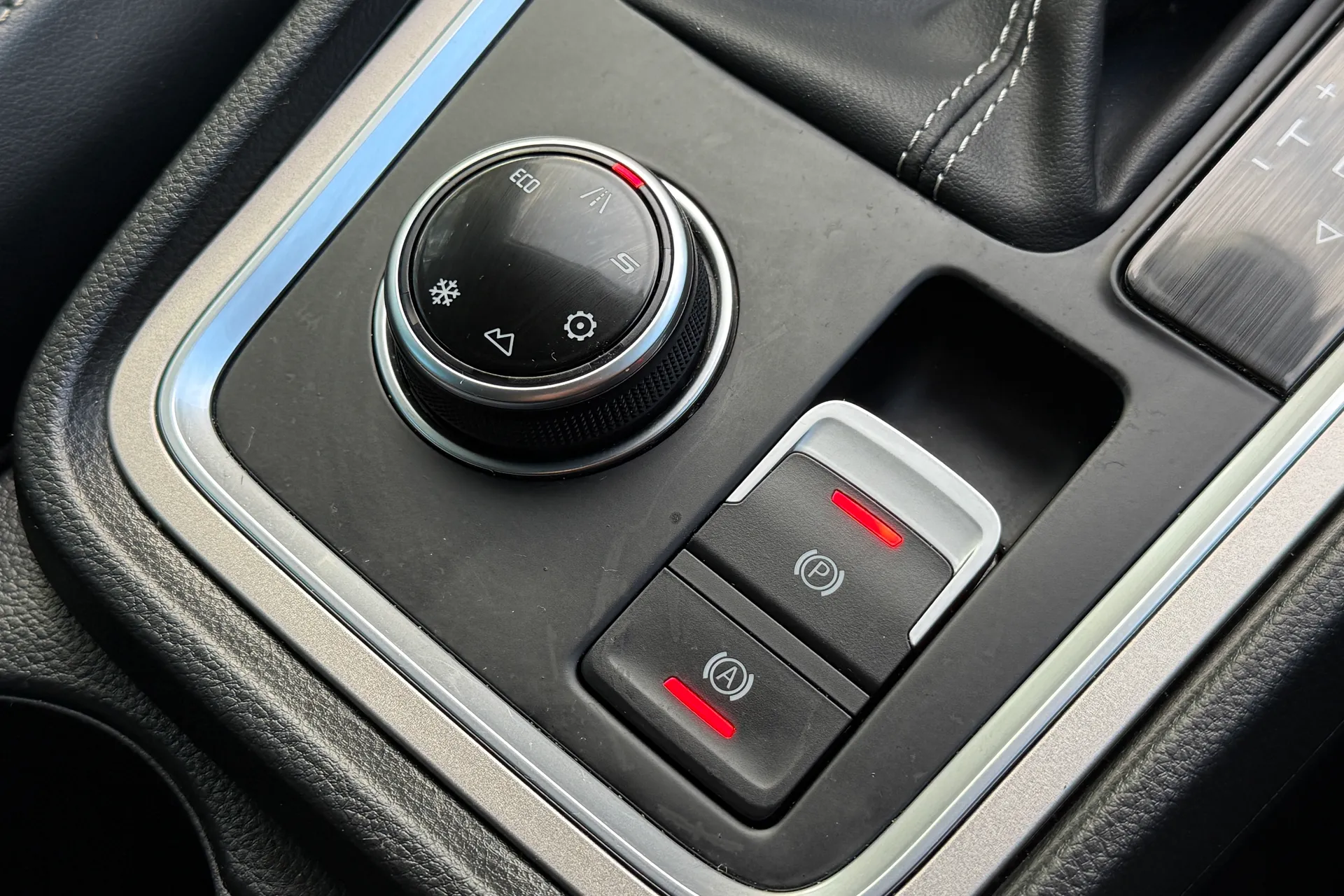 SEAT ATECA thumbnail image number 14