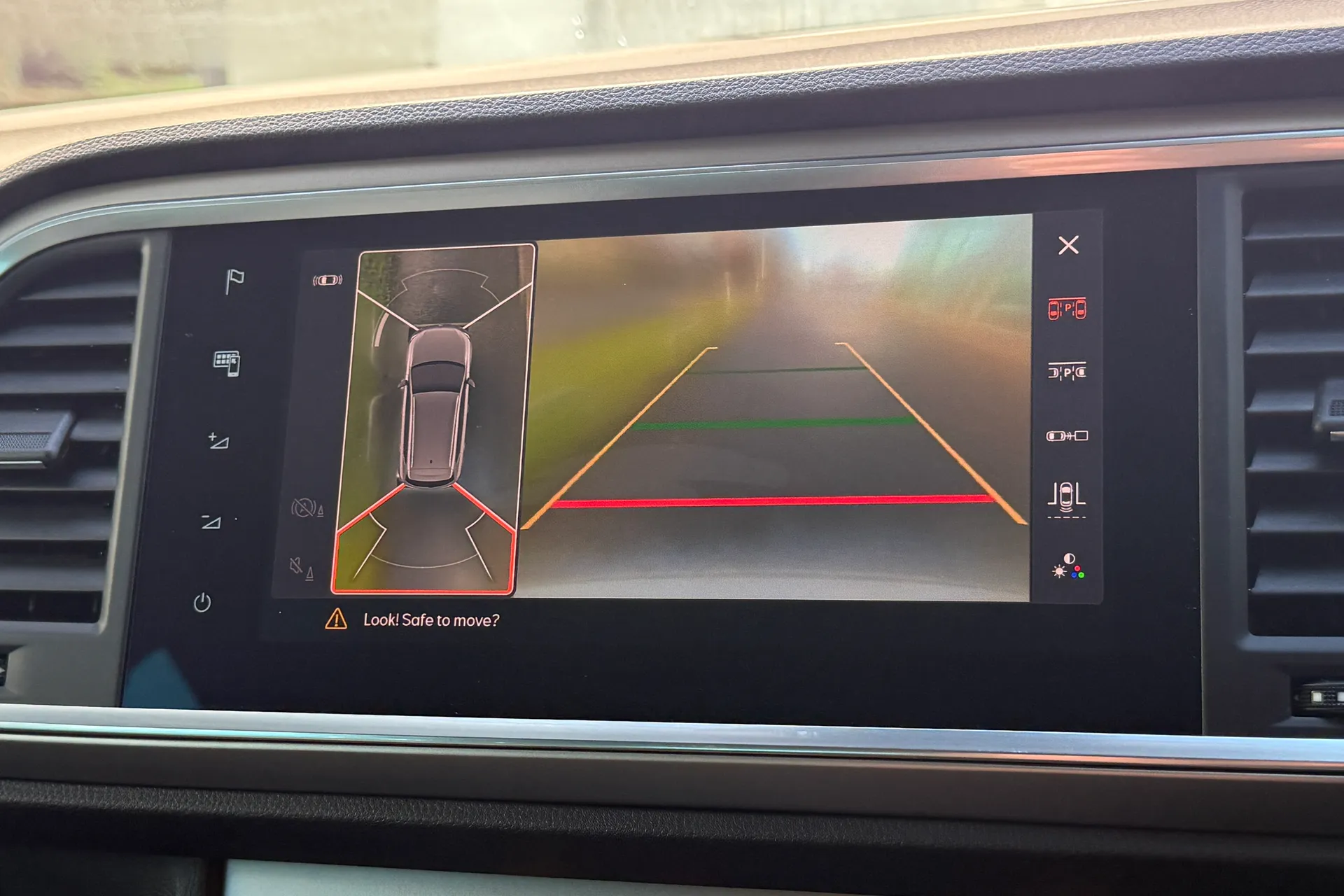 SEAT ATECA thumbnail image number 5