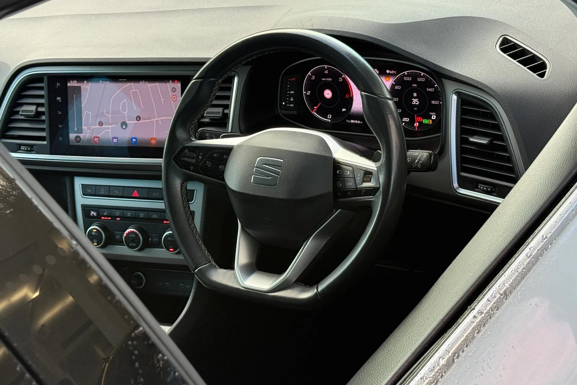 SEAT ATECA thumbnail image number 29