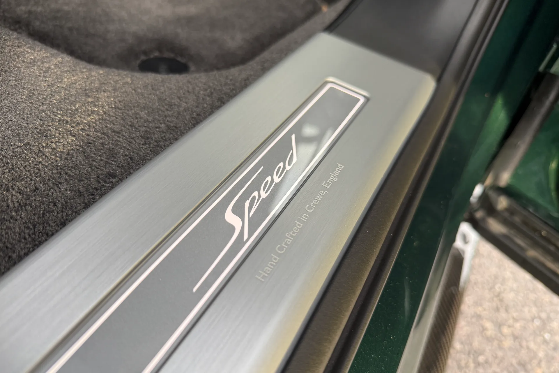 Bentley BENTAYGA thumbnail image number 33