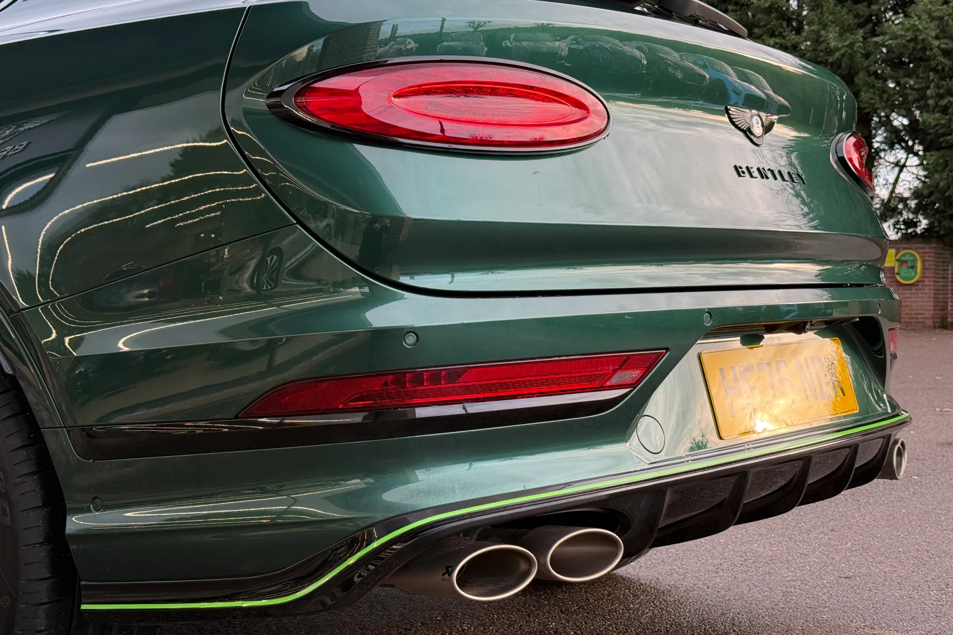 Bentley BENTAYGA thumbnail image number 46