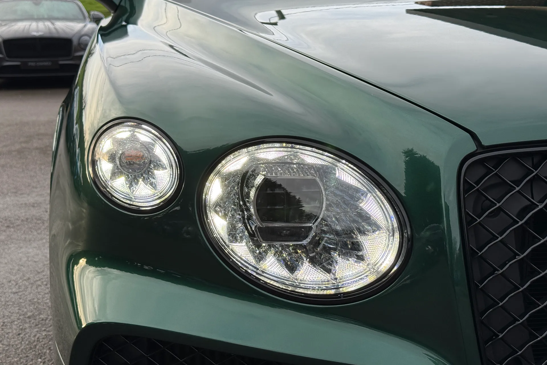 Bentley BENTAYGA thumbnail image number 49