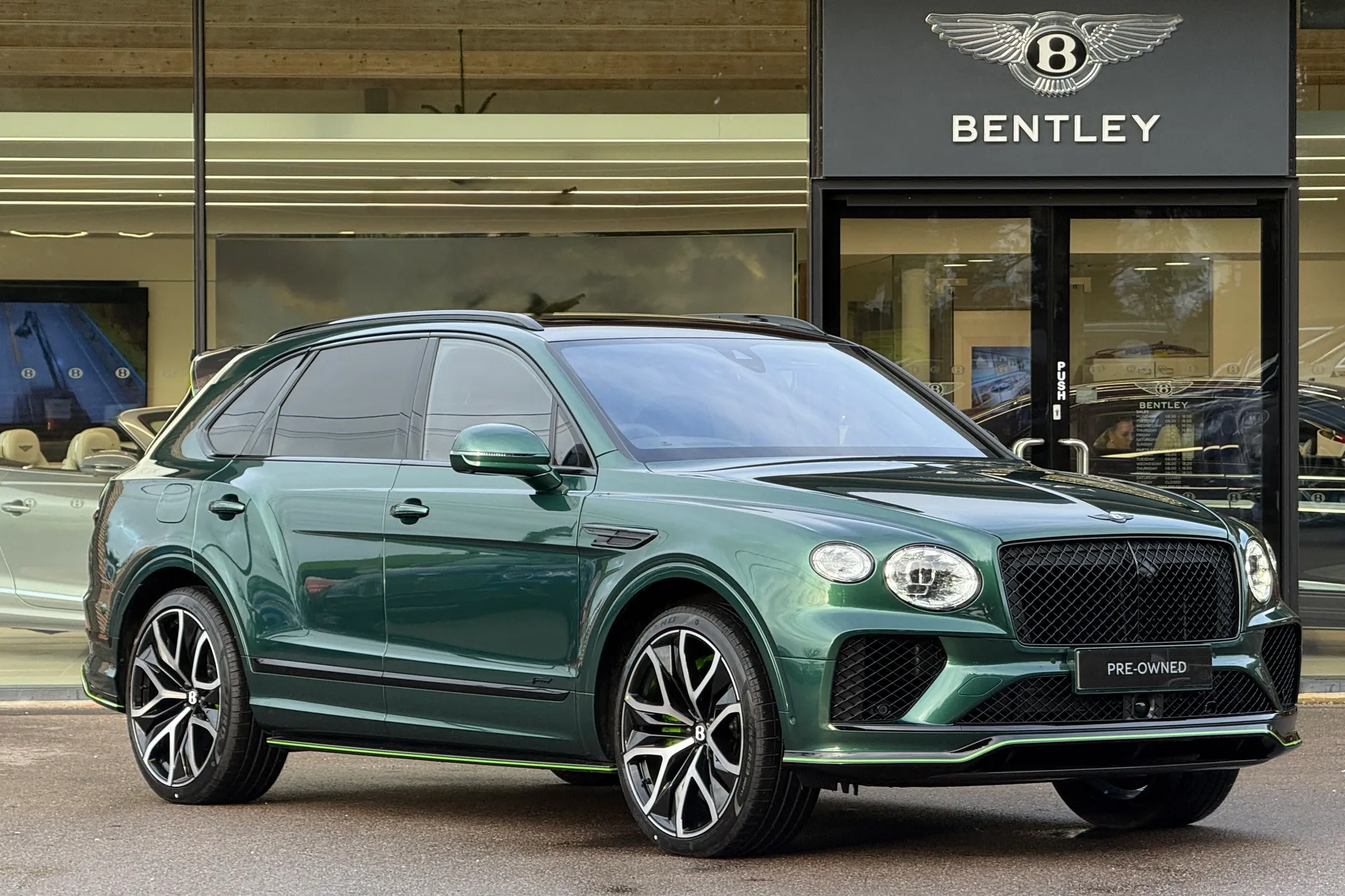 Bentley BENTAYGA thumbnail image number 11