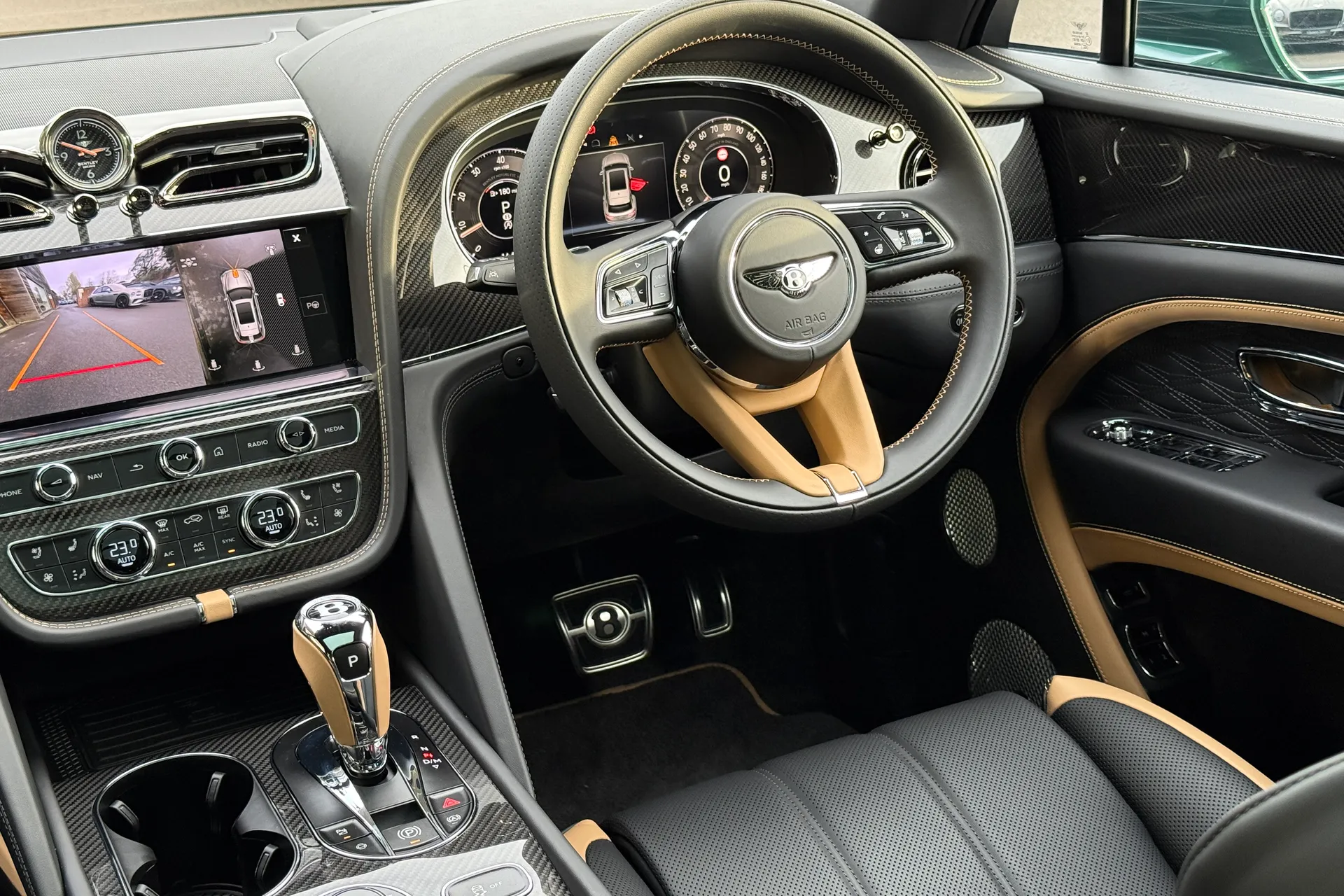 Bentley BENTAYGA thumbnail image number 35