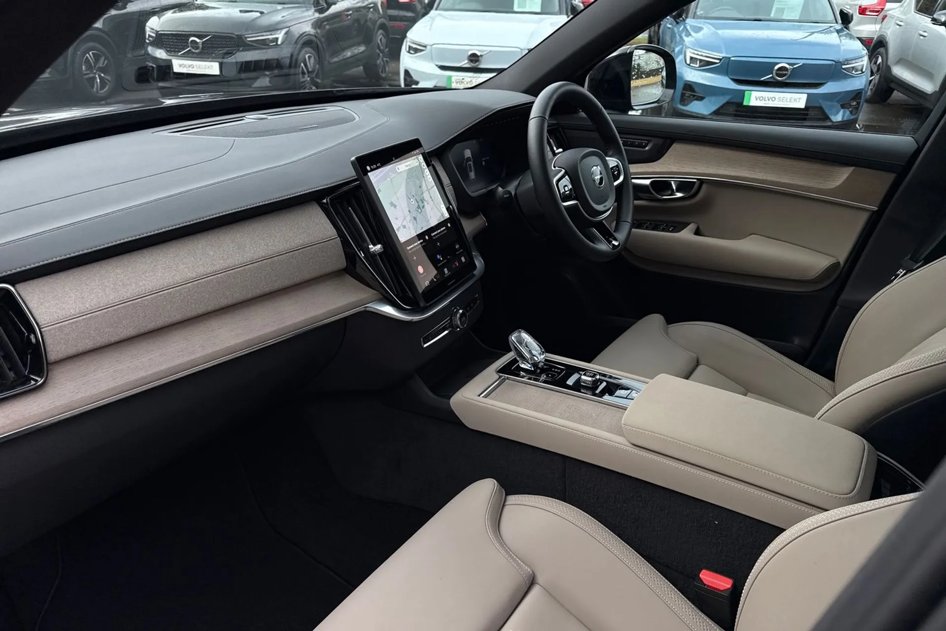 Volvo XC90 thumbnail image number 28