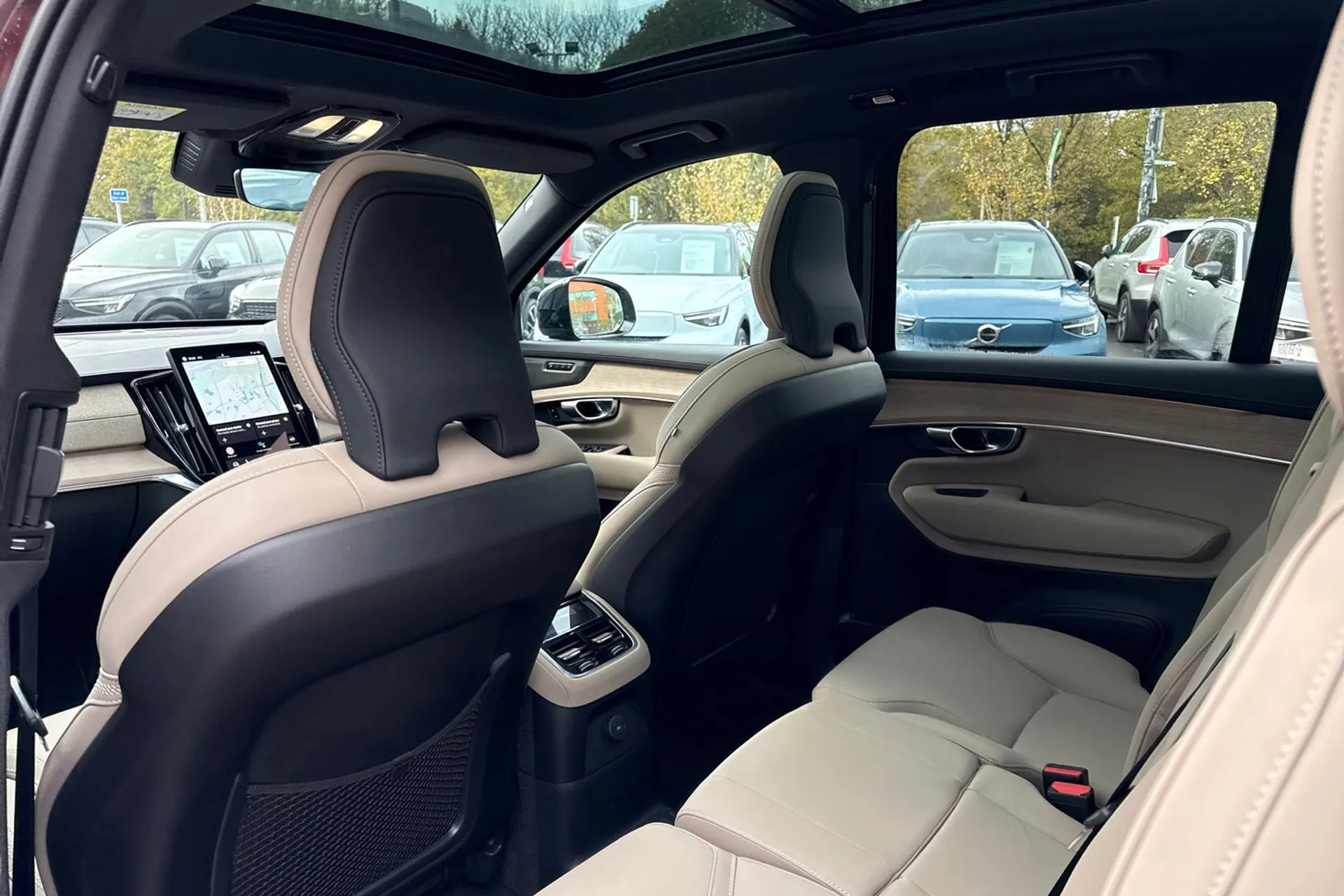 Volvo XC90 thumbnail image number 32