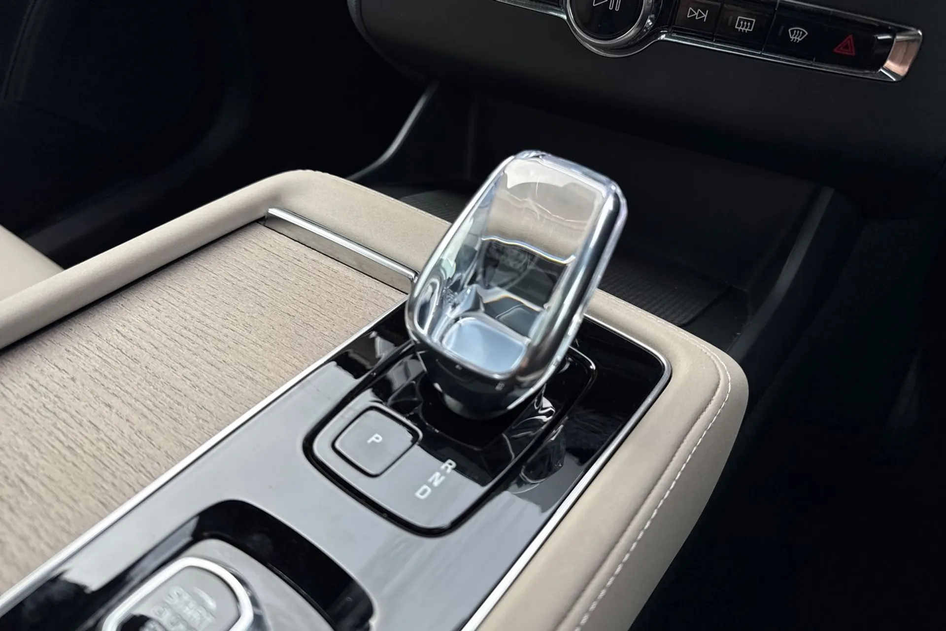 Volvo XC90 thumbnail image number 46