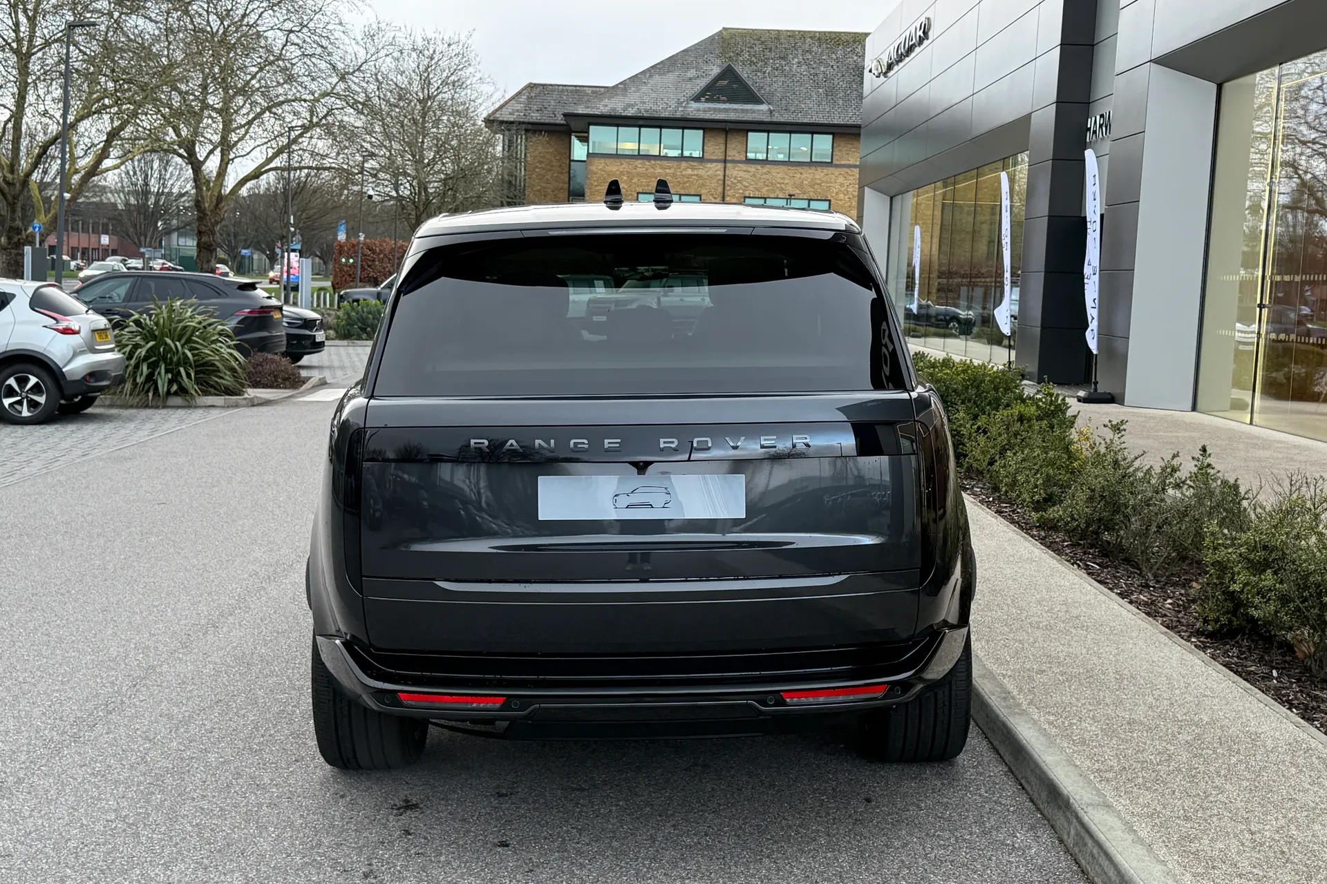 LAND ROVER RANGE ROVER thumbnail image number 18