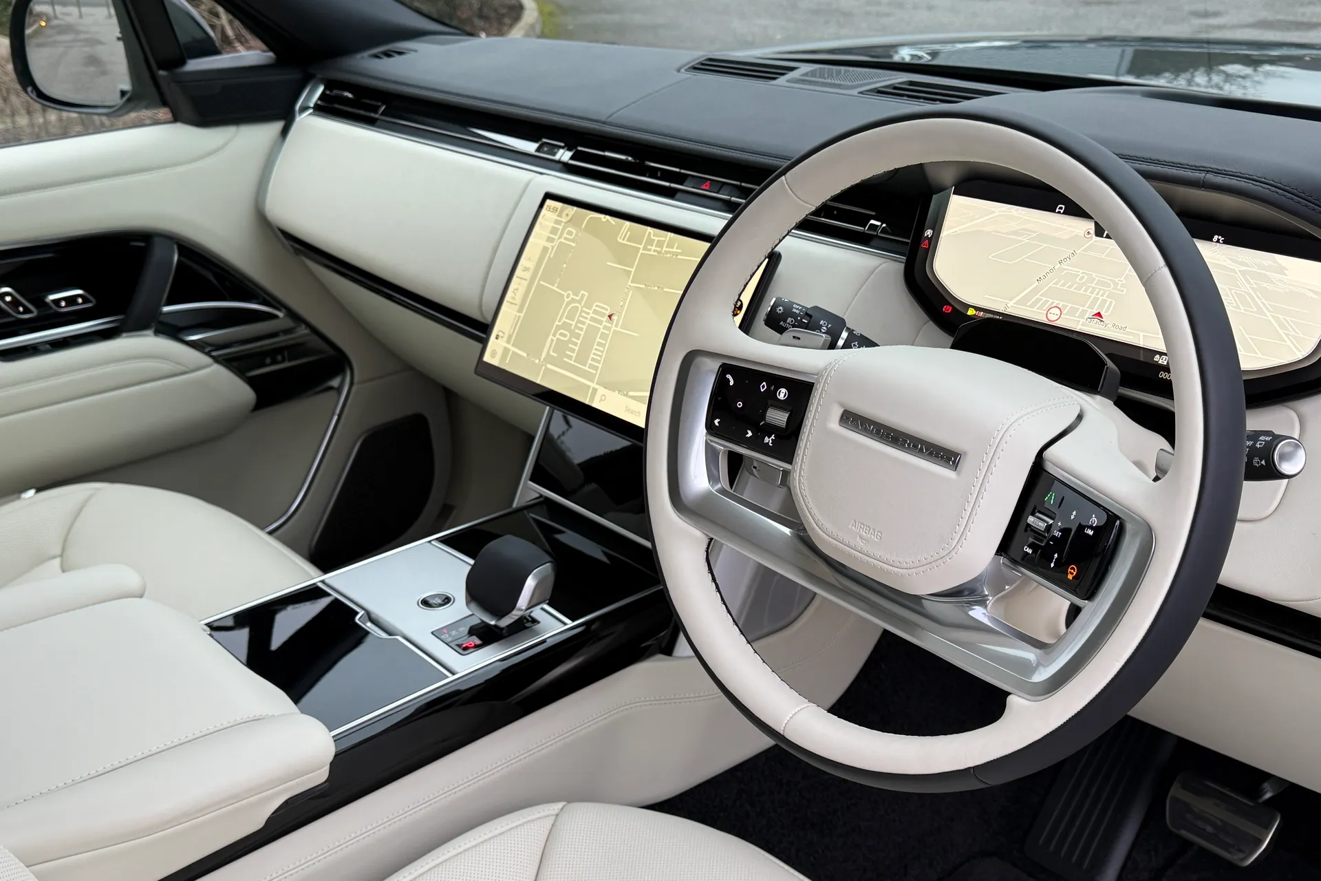 LAND ROVER RANGE ROVER thumbnail image number 44