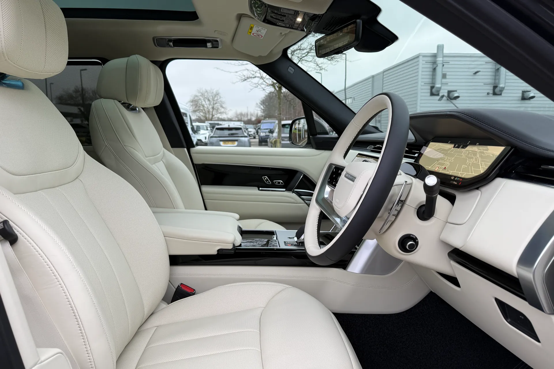 LAND ROVER RANGE ROVER thumbnail image number 43