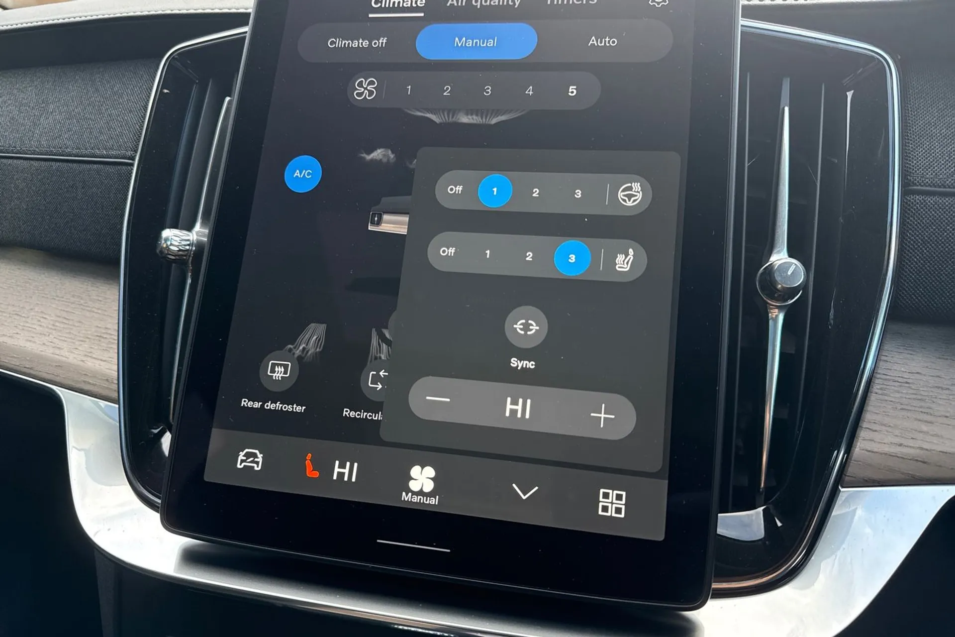 Volvo XC90 thumbnail image number 40