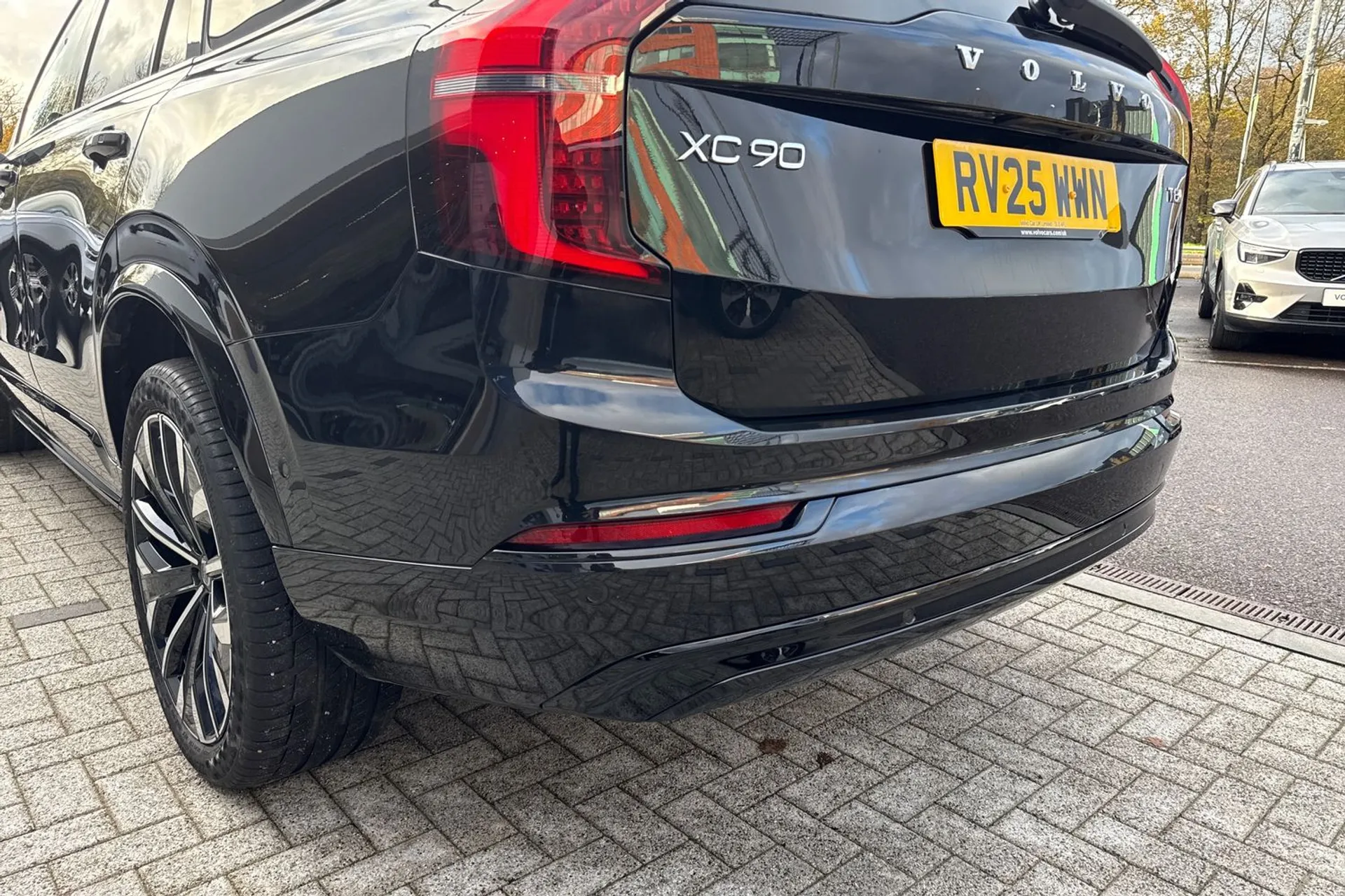 Volvo XC90 thumbnail image number 18