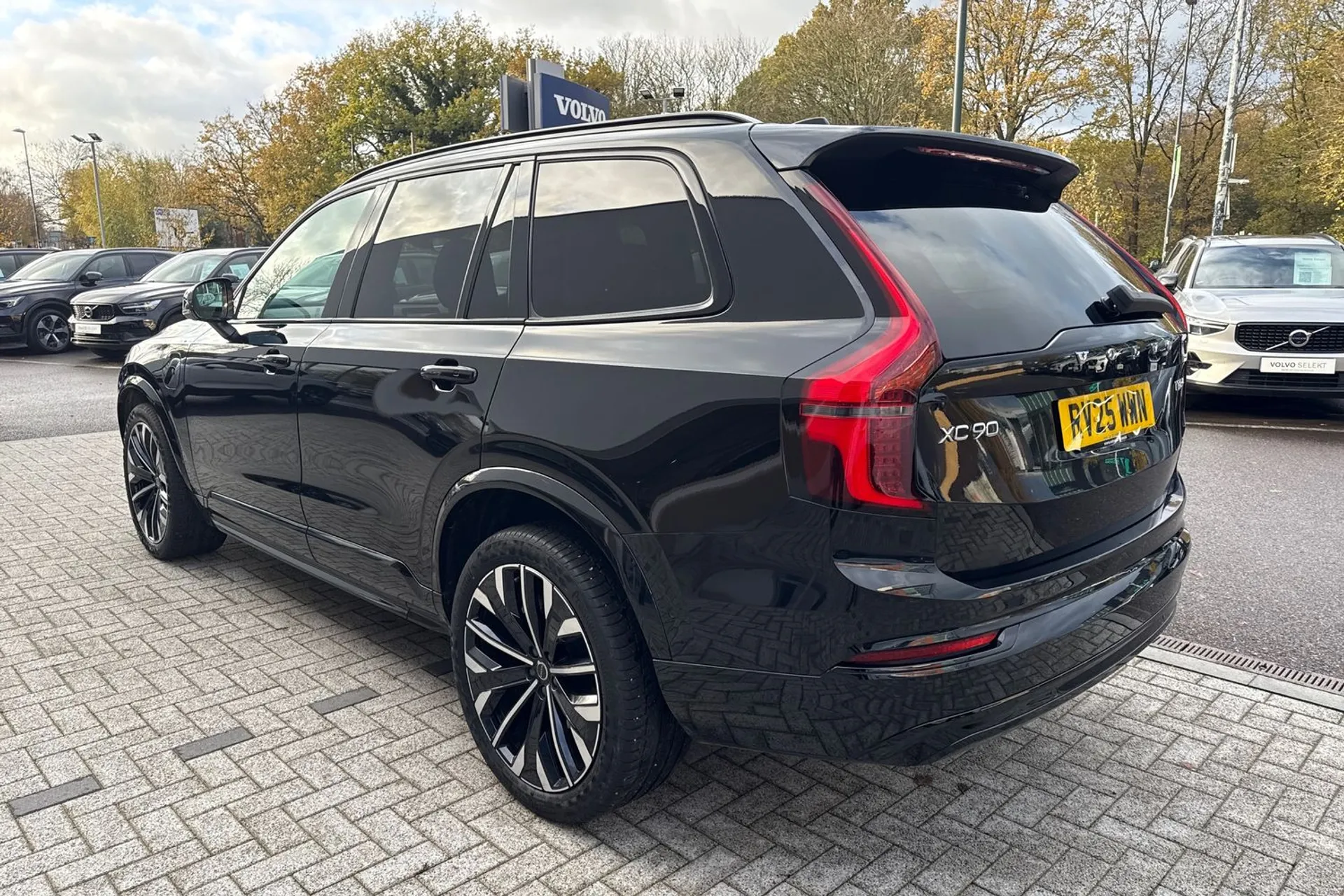 Volvo XC90 thumbnail image number 10