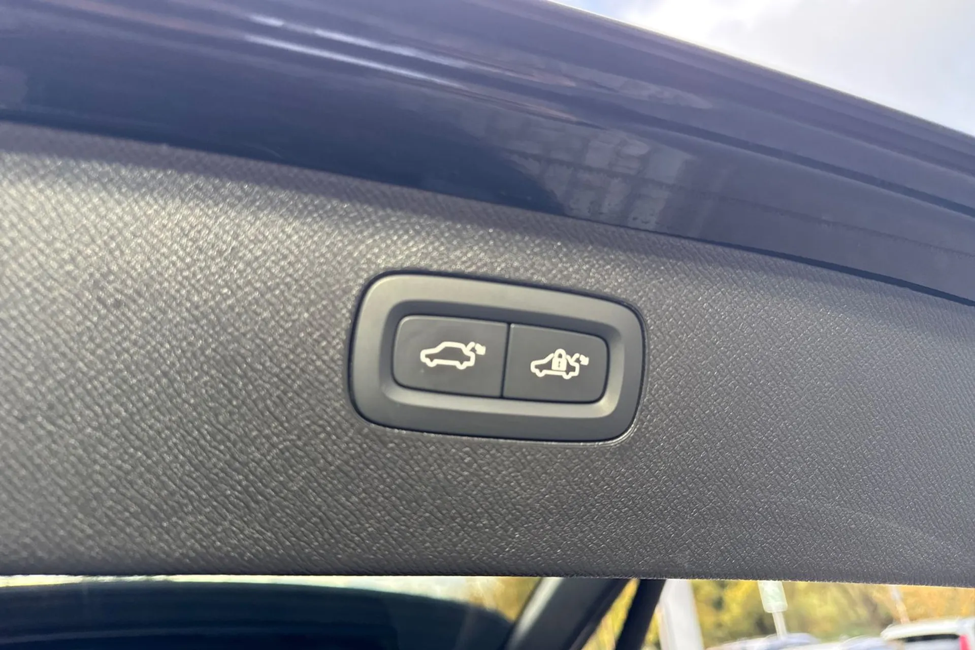 Volvo XC90 thumbnail image number 21