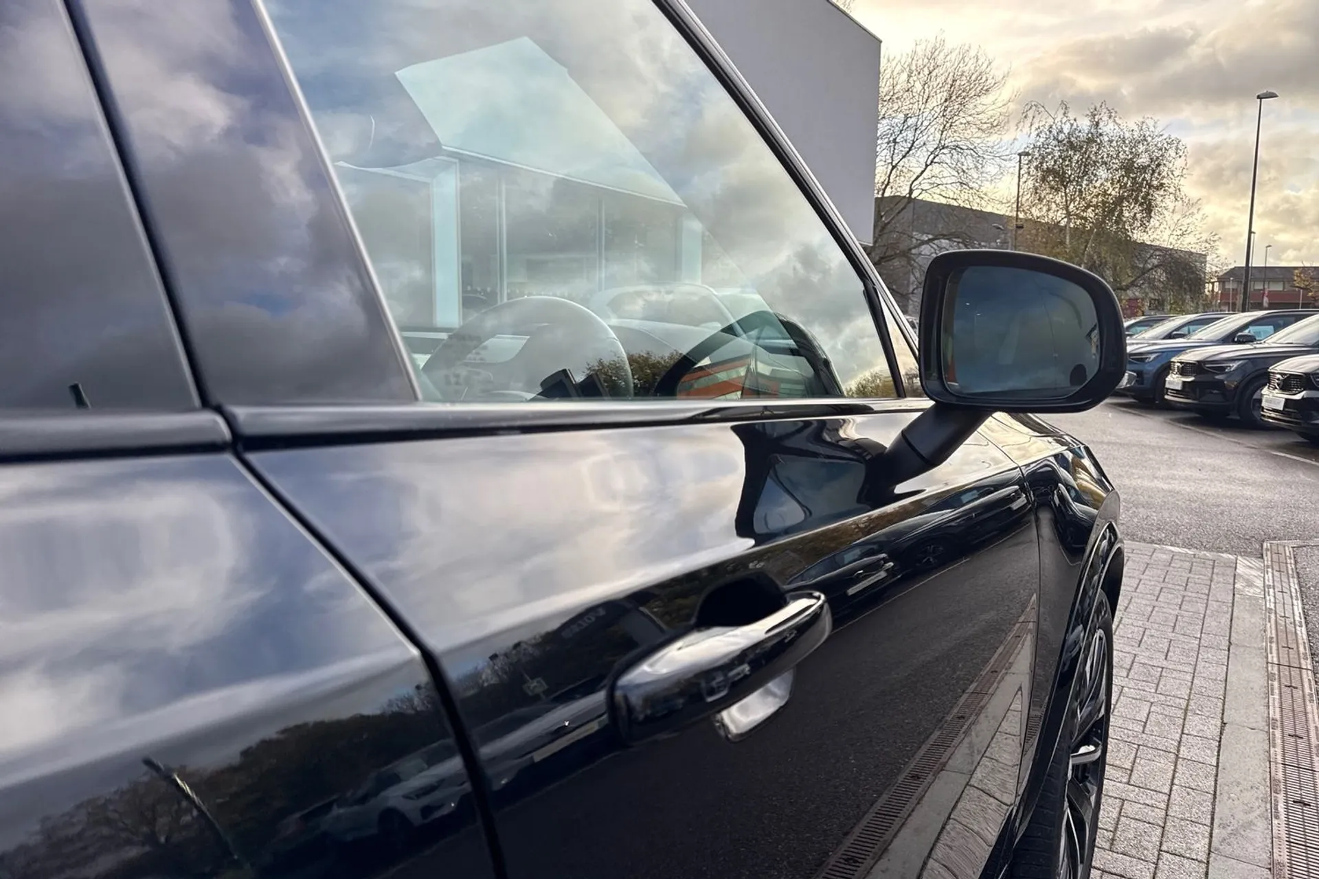 Volvo XC90 thumbnail image number 17