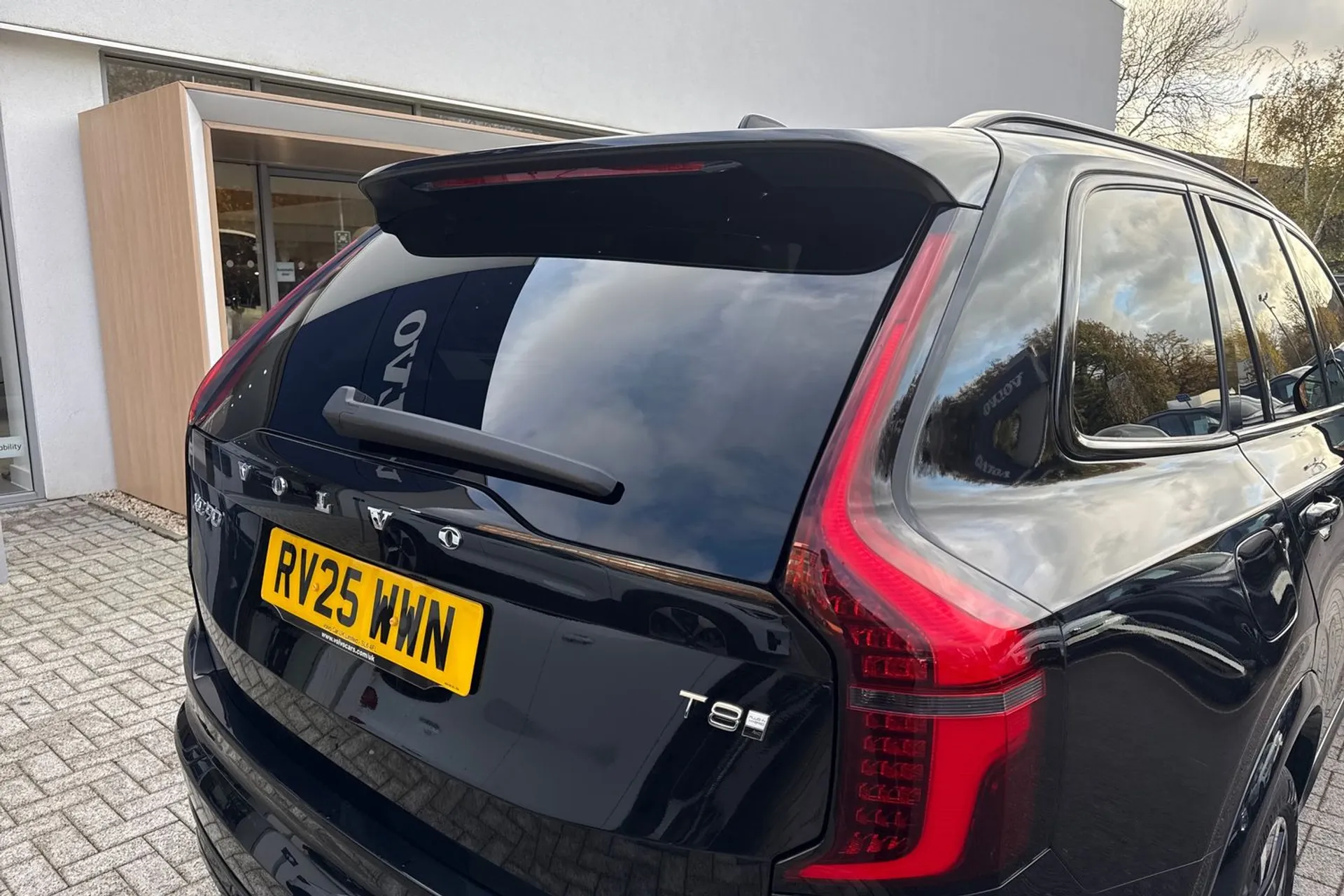 Volvo XC90 thumbnail image number 16