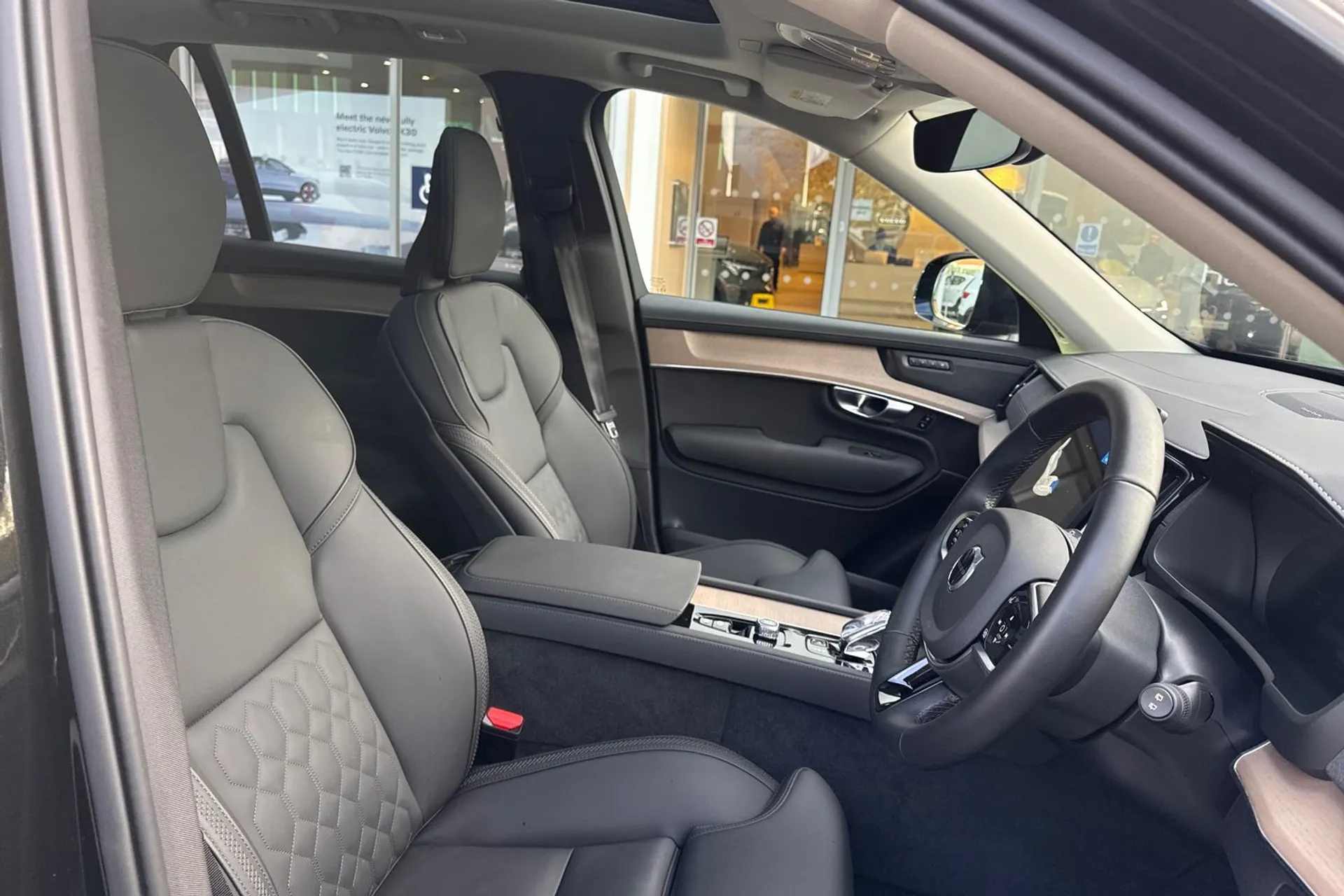 Volvo XC90 thumbnail image number 26