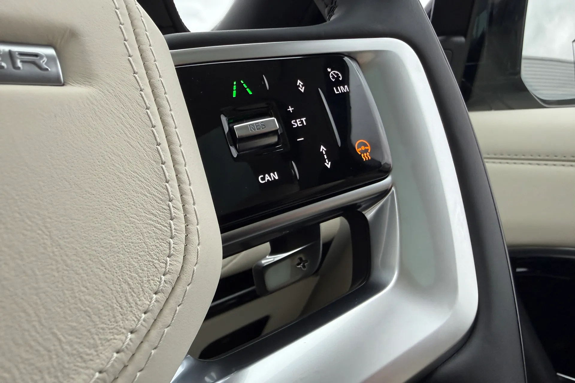 LAND ROVER RANGE ROVER thumbnail image number 67