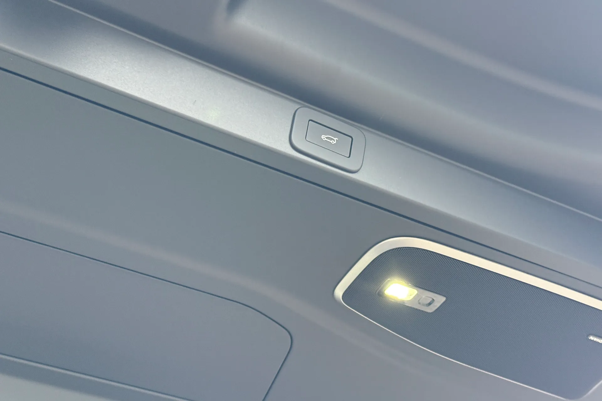 LAND ROVER RANGE ROVER thumbnail image number 29