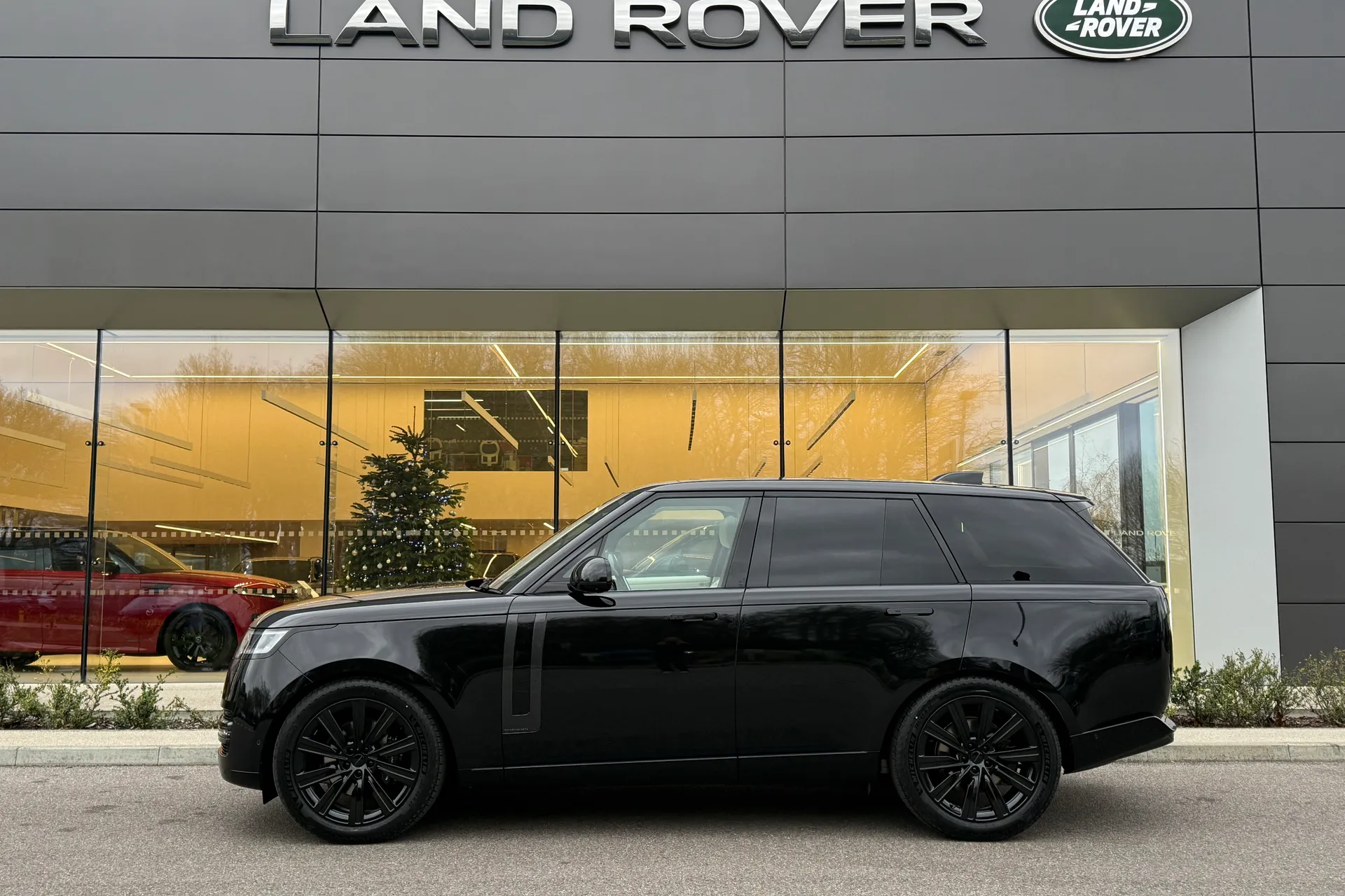 LAND ROVER RANGE ROVER thumbnail image number 11