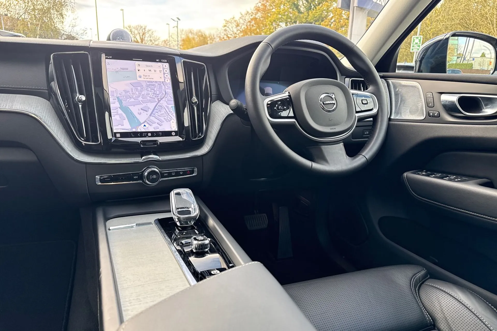 Volvo XC60 thumbnail image number 35