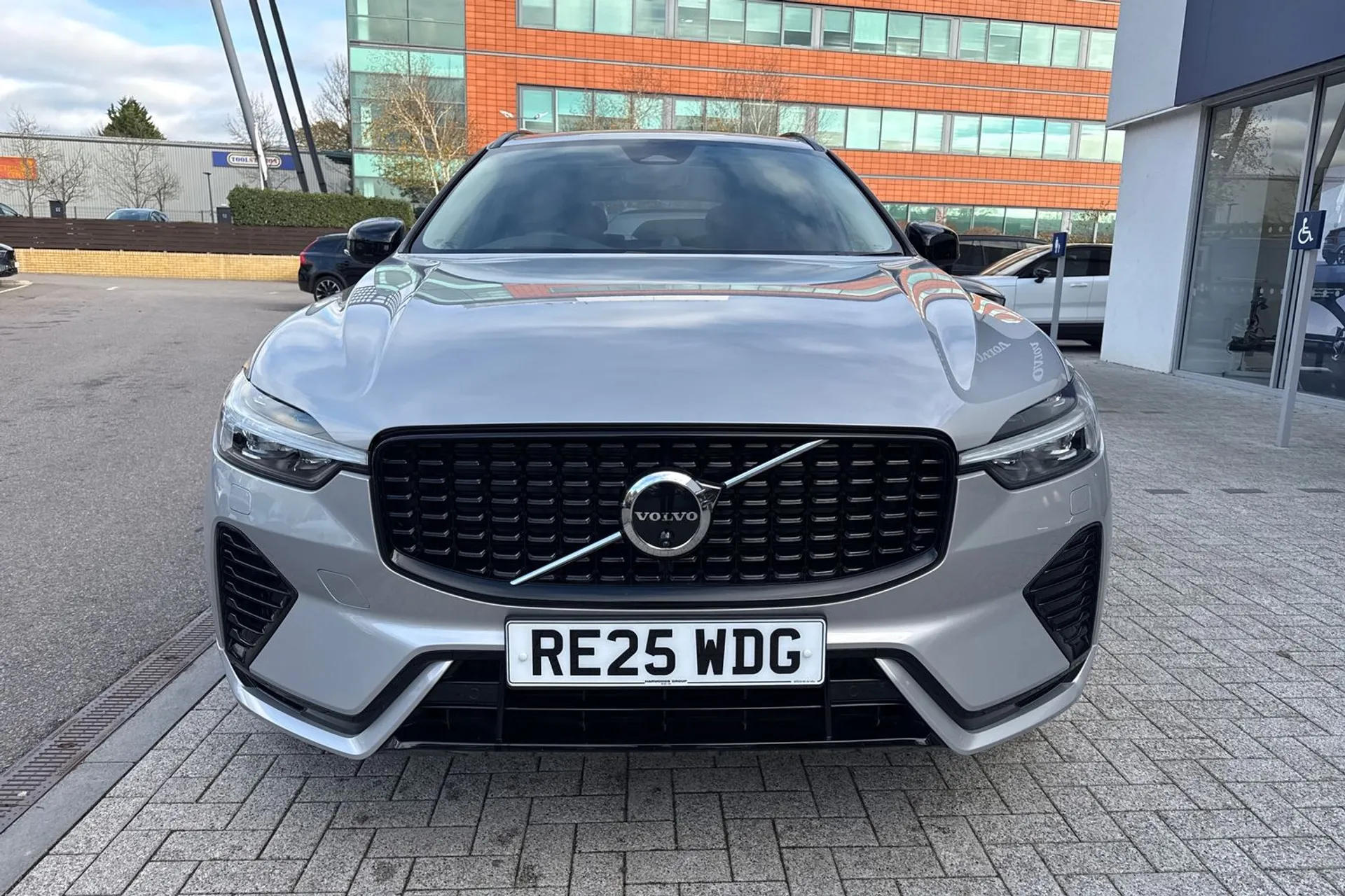 Volvo XC60 thumbnail image number 13