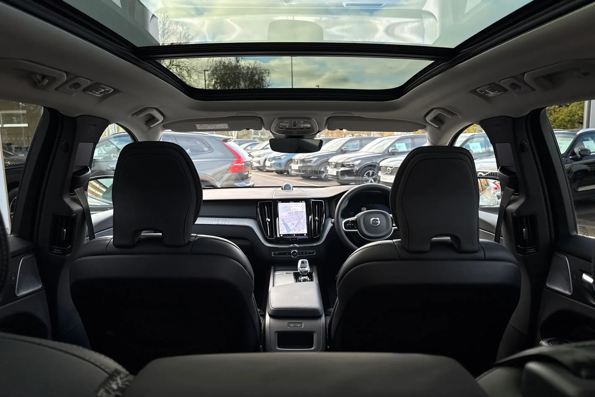 Volvo XC60 thumbnail image number 22