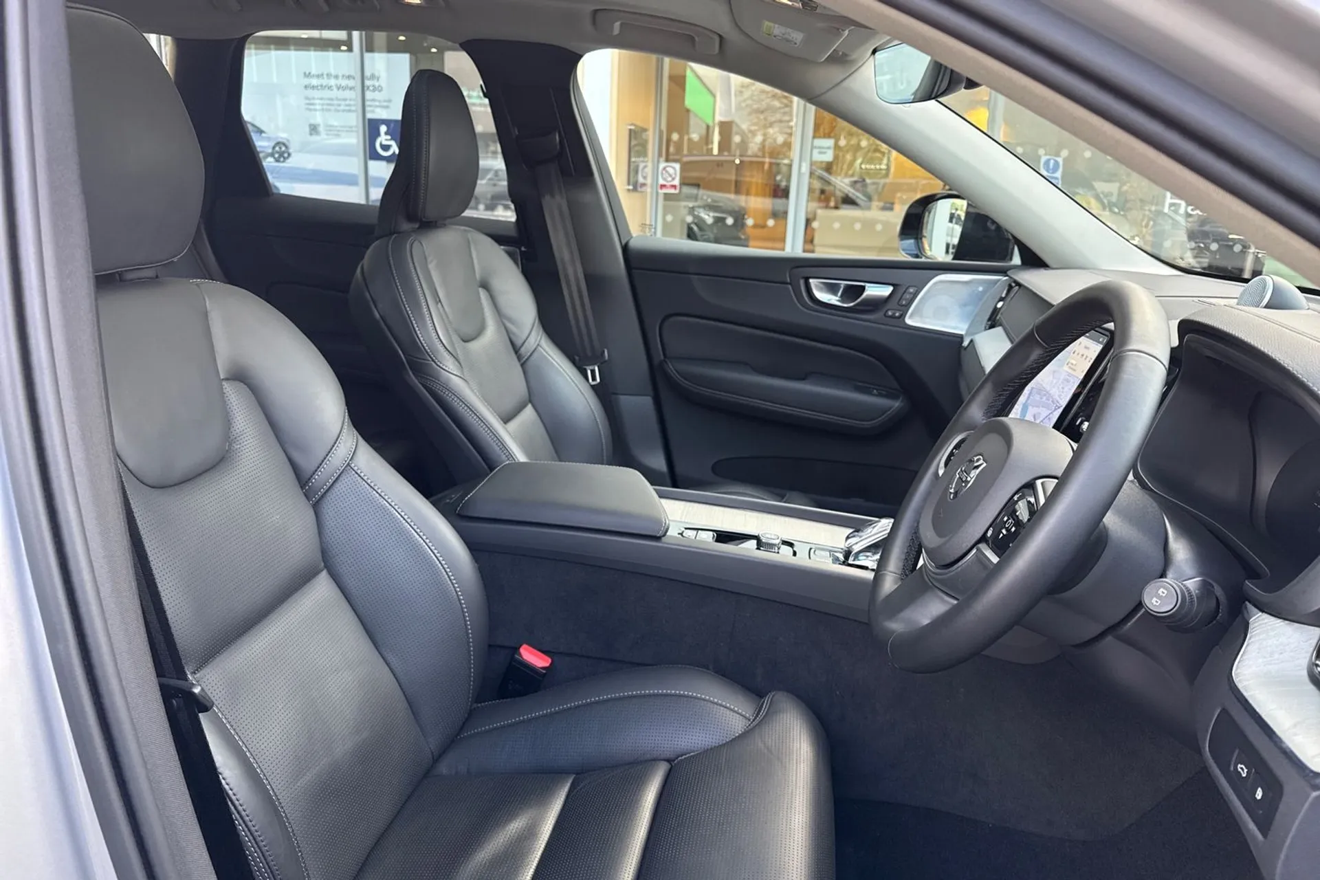 Volvo XC60 thumbnail image number 26