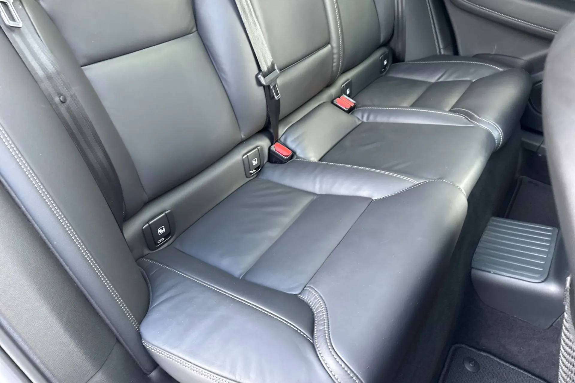 Volvo XC60 thumbnail image number 25