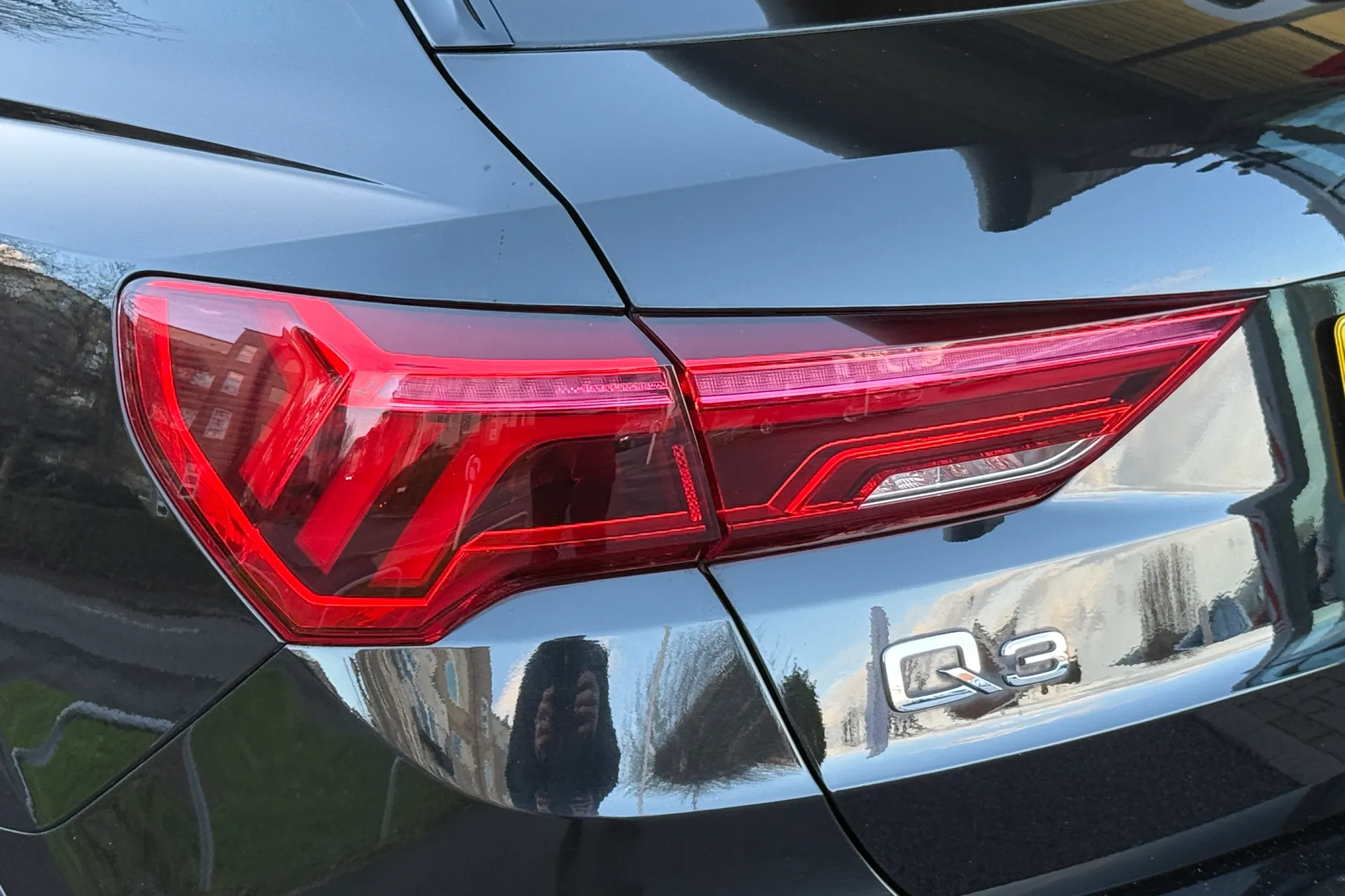 Audi Q3 thumbnail image number 50