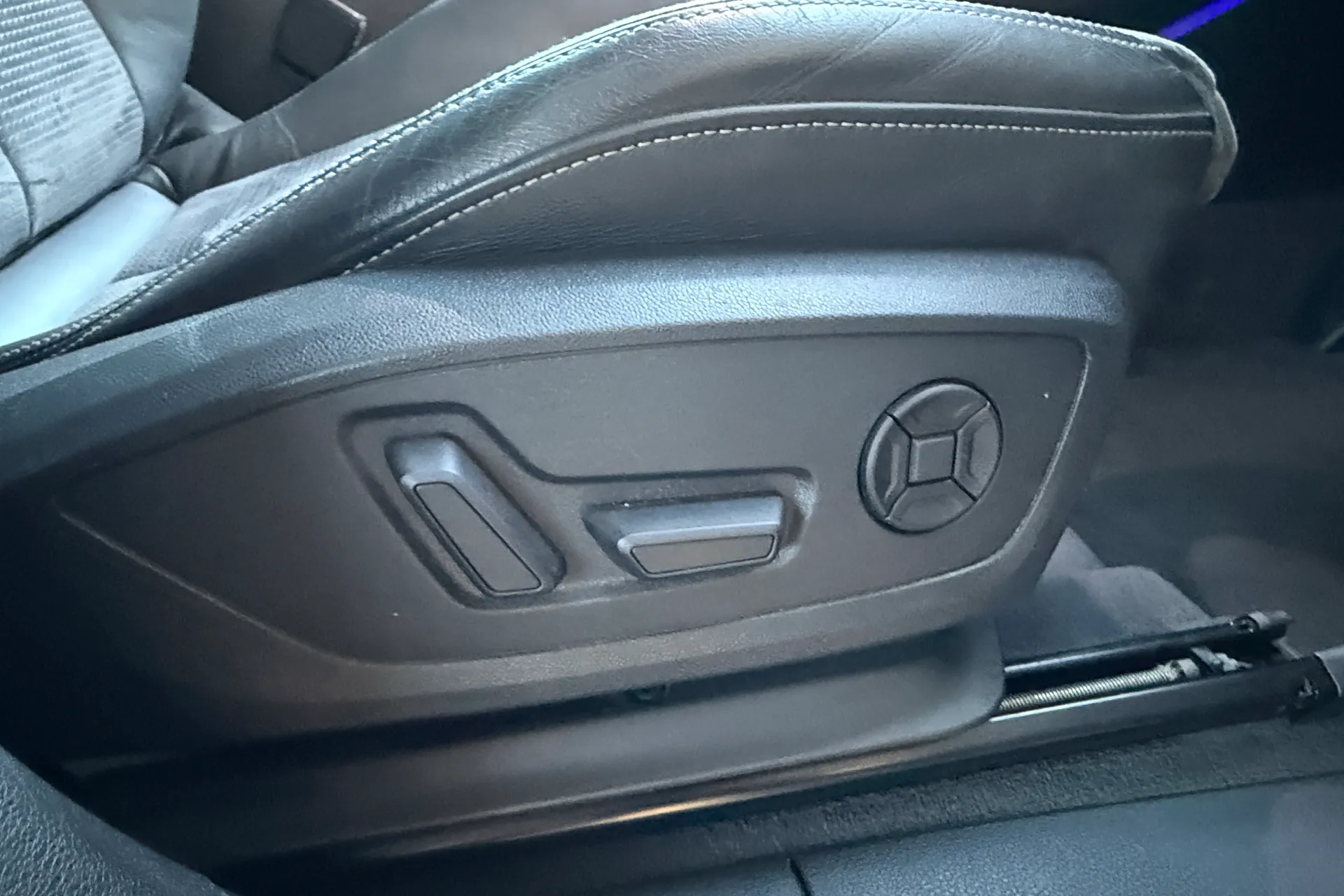 Audi Q3 thumbnail image number 7