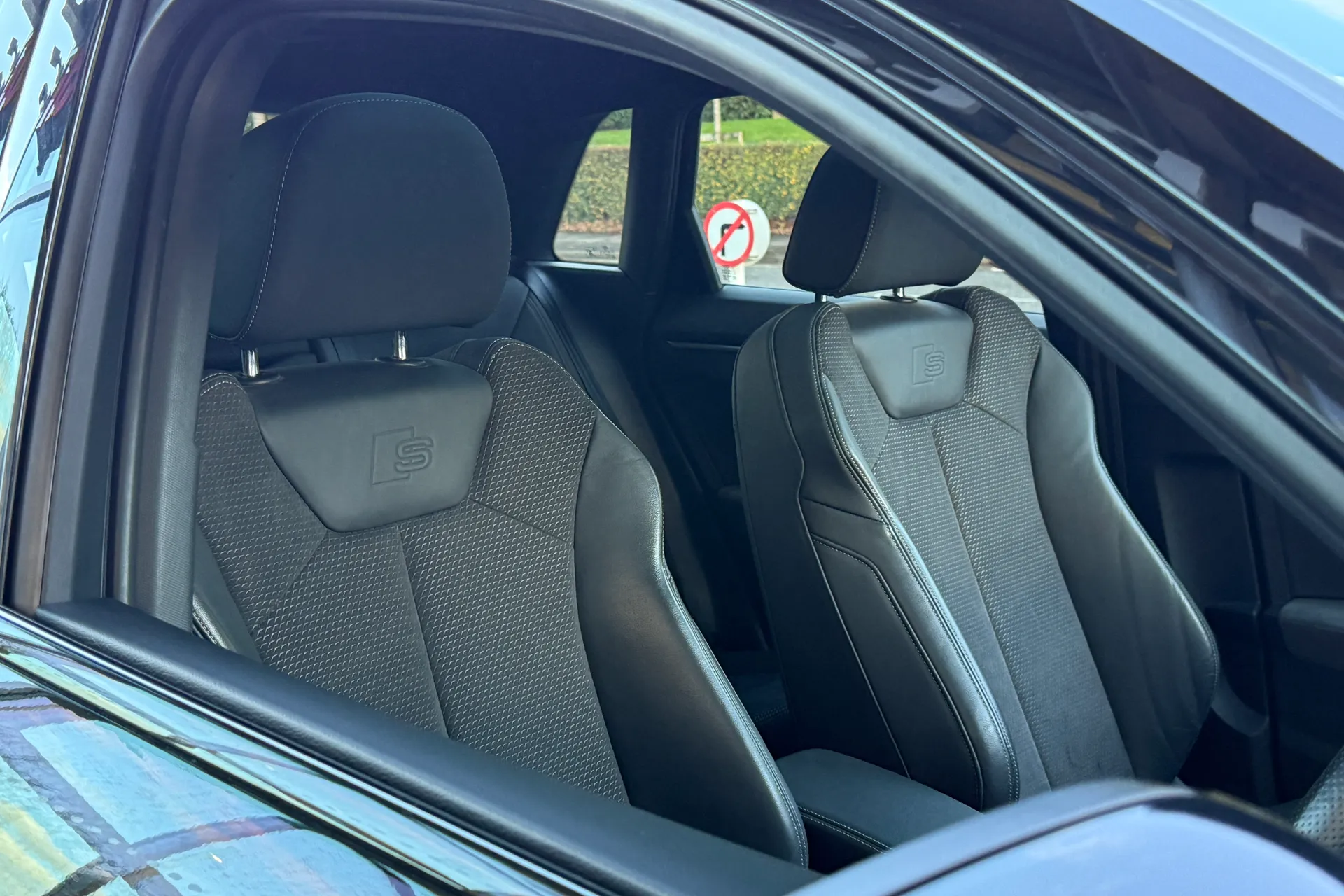 Audi Q3 thumbnail image number 39