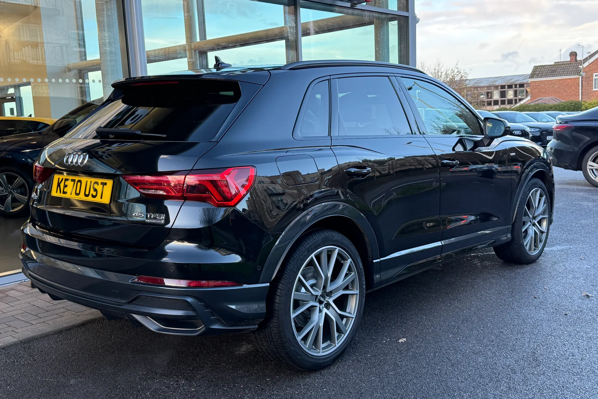 Audi Q3 thumbnail image number 65