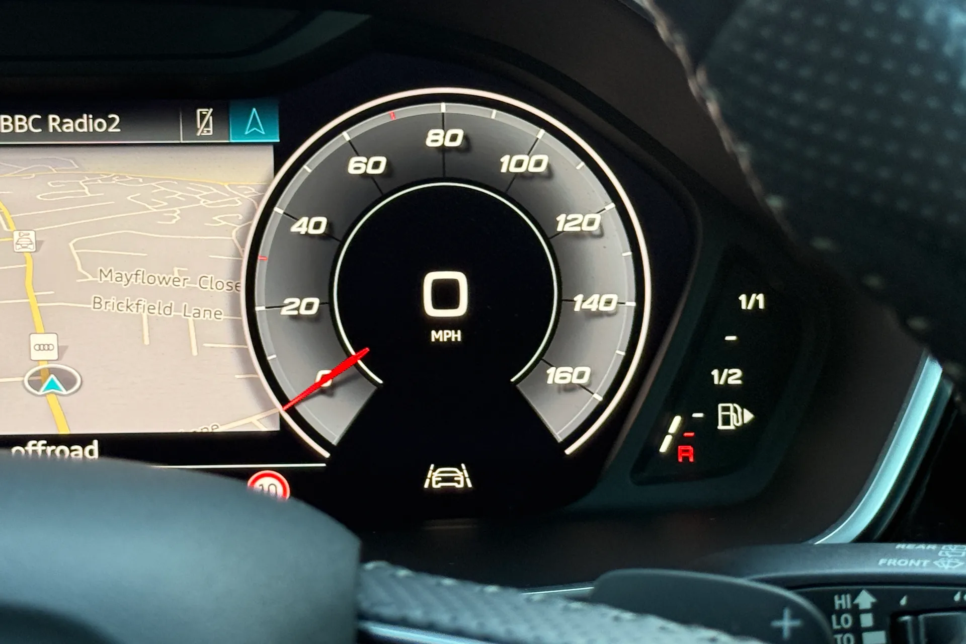 Audi Q3 thumbnail image number 14