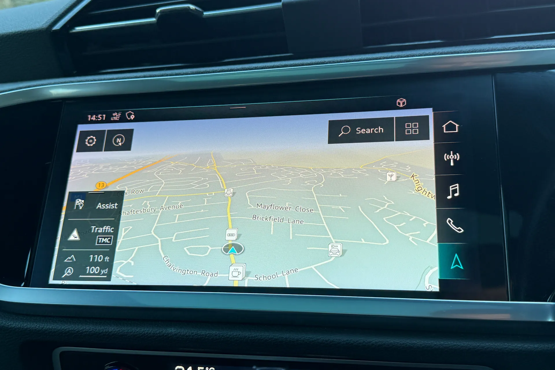 Audi Q3 thumbnail image number 4