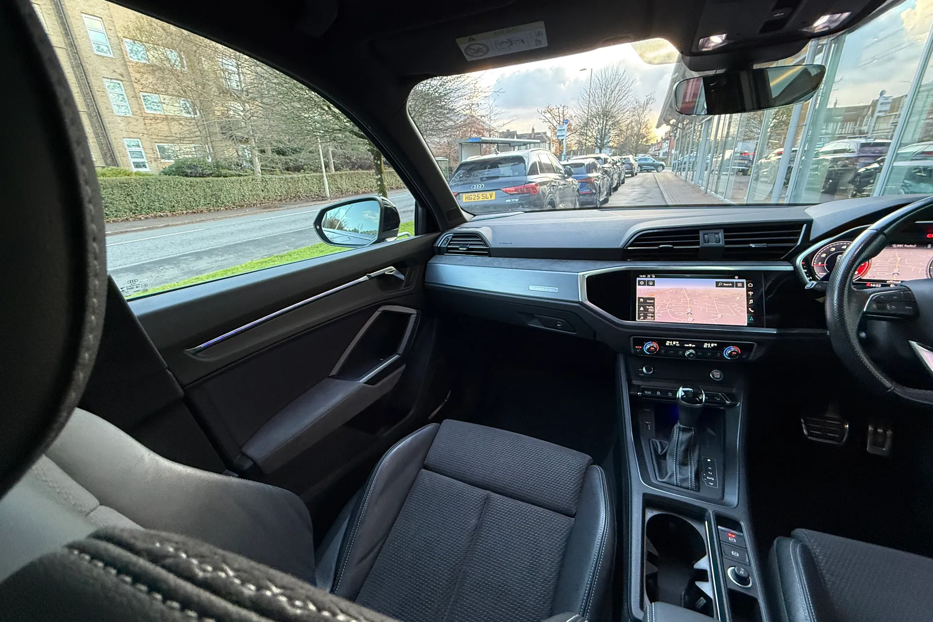 Audi Q3 thumbnail image number 46