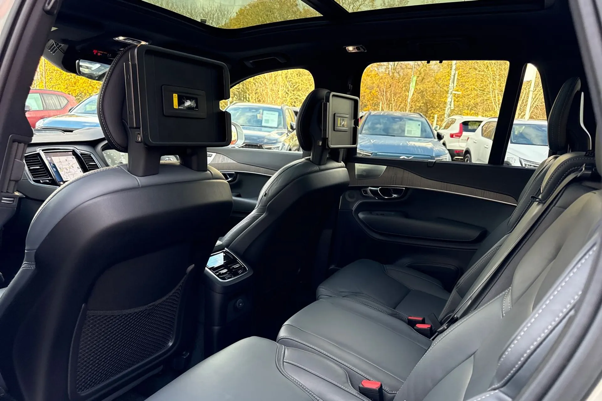 Volvo XC90 thumbnail image number 34