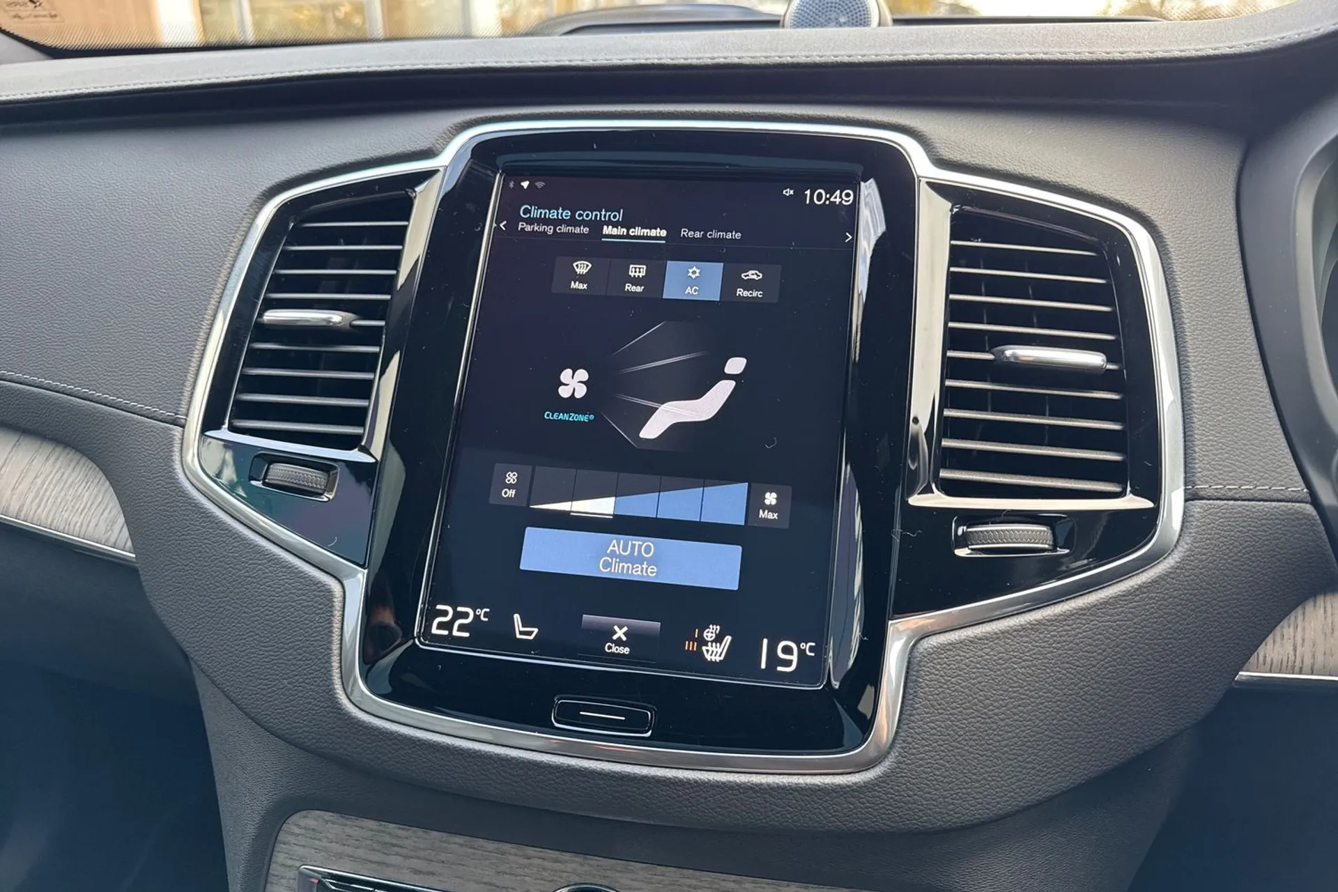 Volvo XC90 thumbnail image number 41