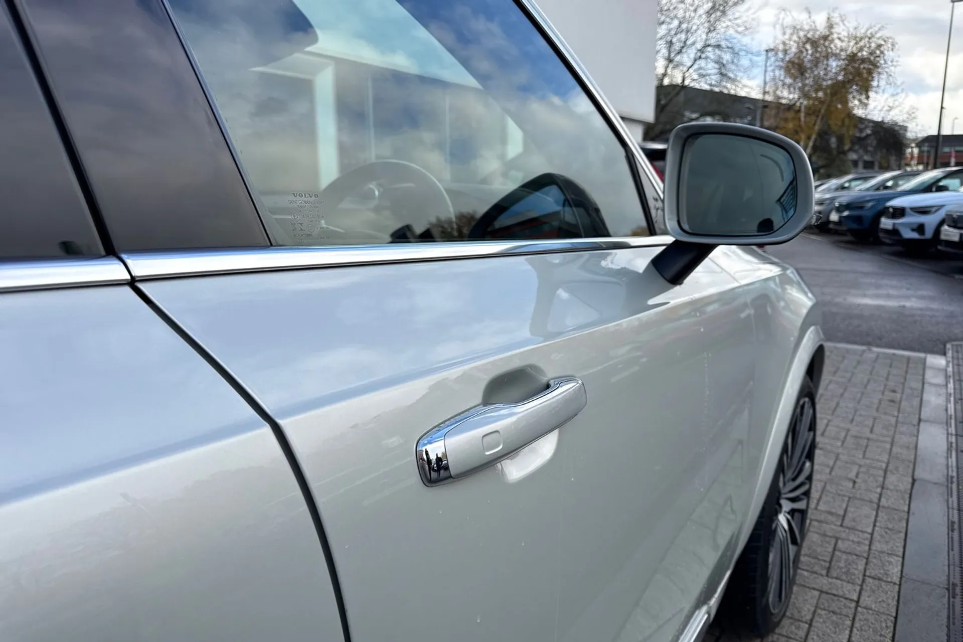 Volvo XC90 thumbnail image number 20