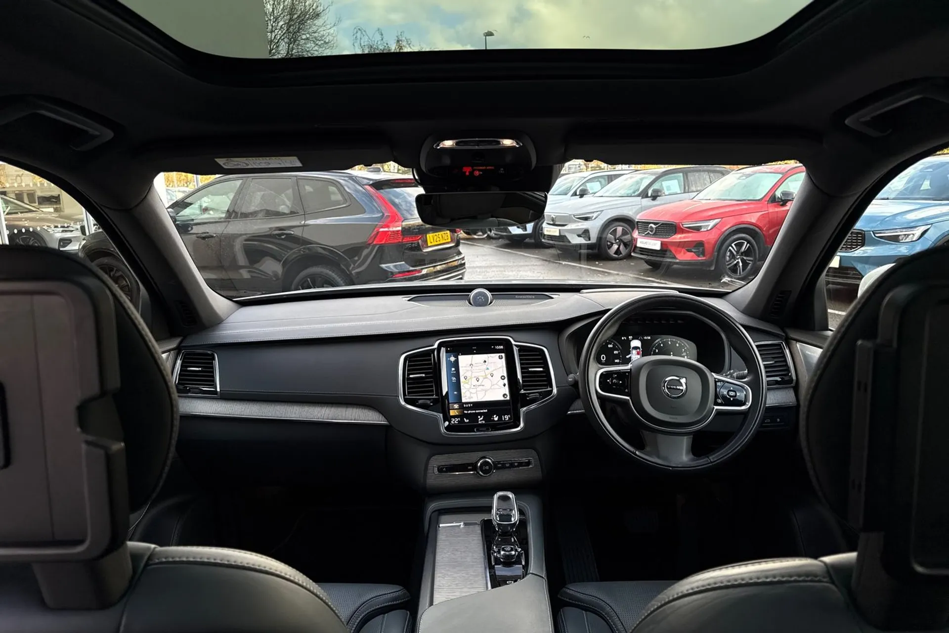 Volvo XC90 thumbnail image number 3