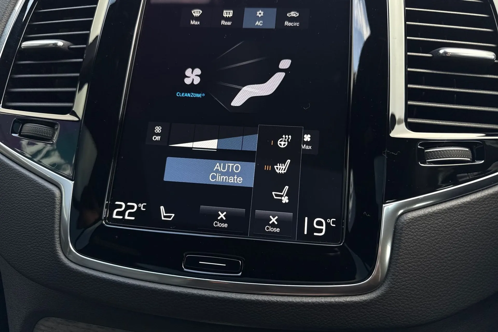 Volvo XC90 thumbnail image number 42