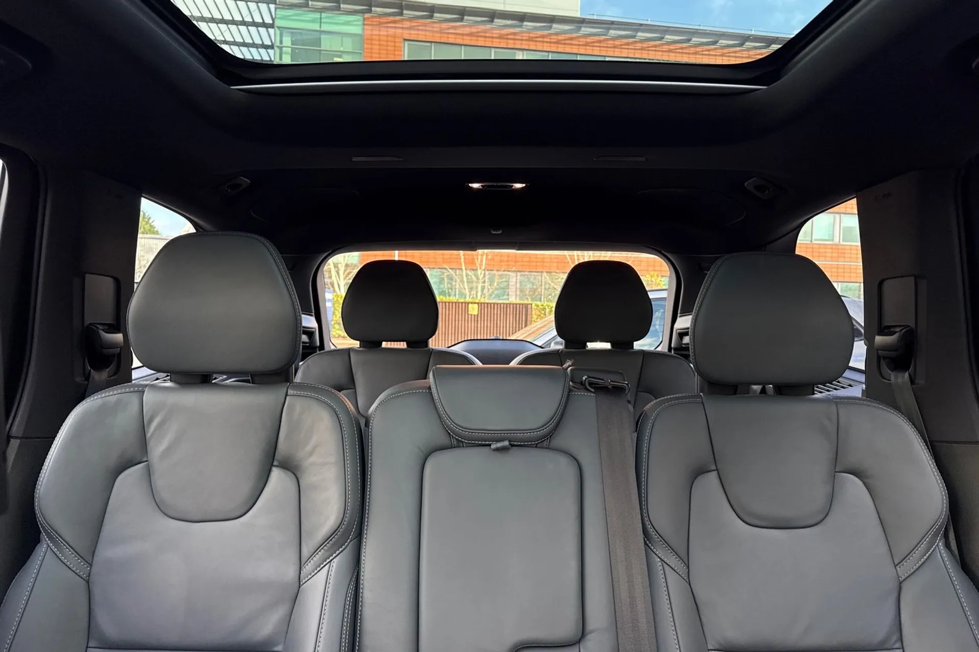 Volvo XC90 thumbnail image number 8