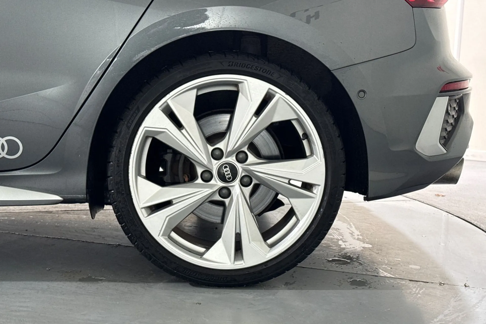 Audi A3 thumbnail image number 13