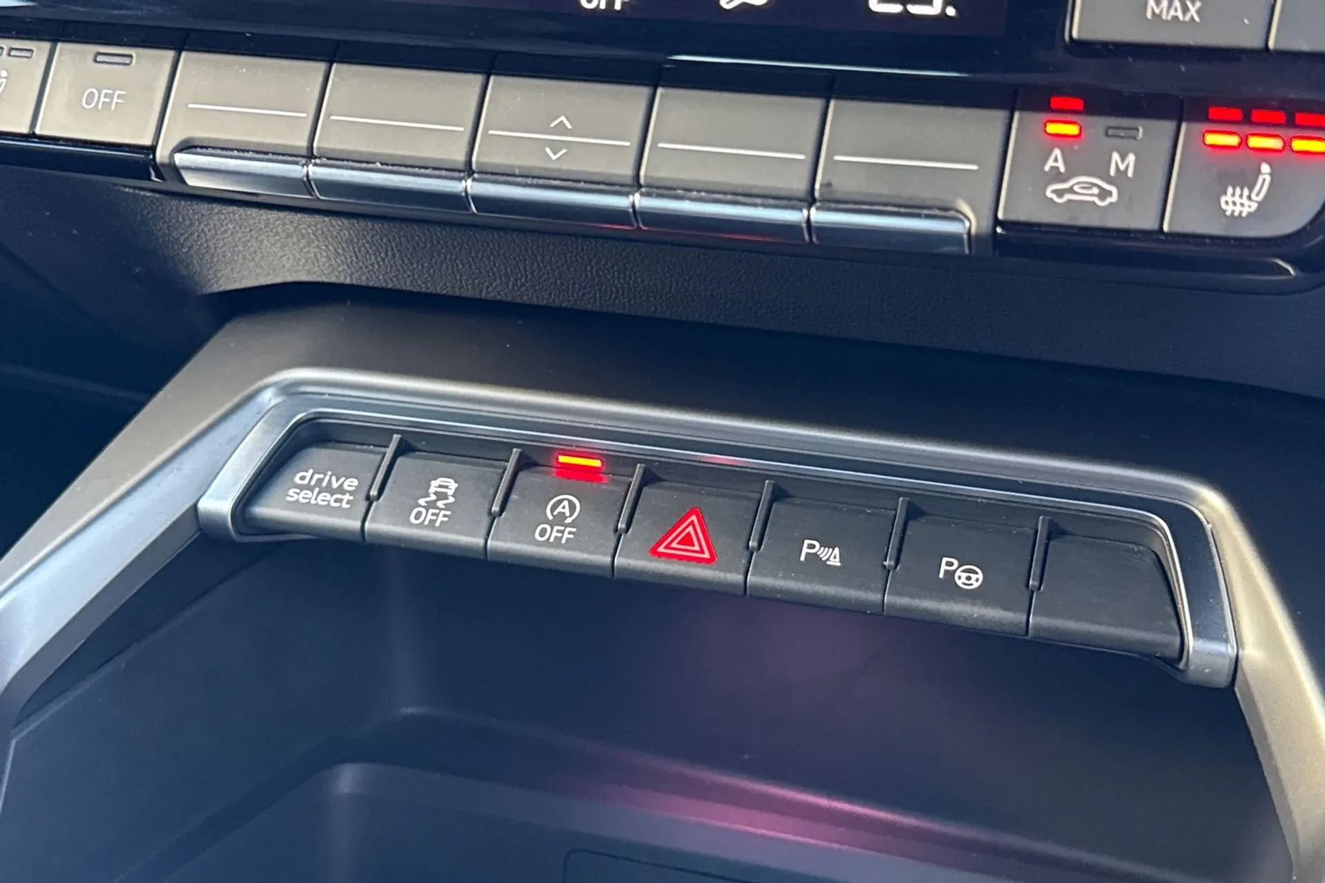 Audi A3 thumbnail image number 24