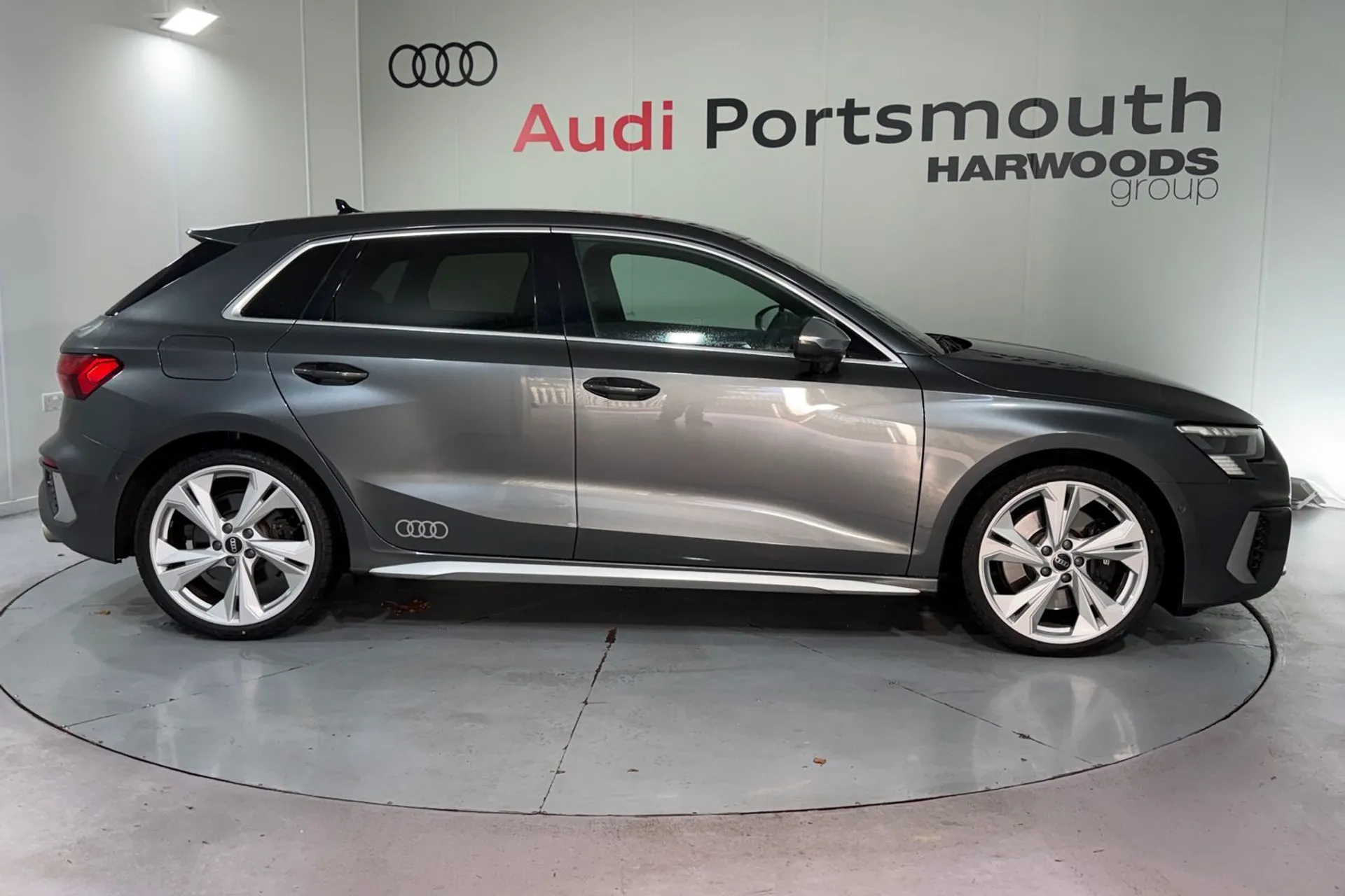 Audi A3 thumbnail image number 2