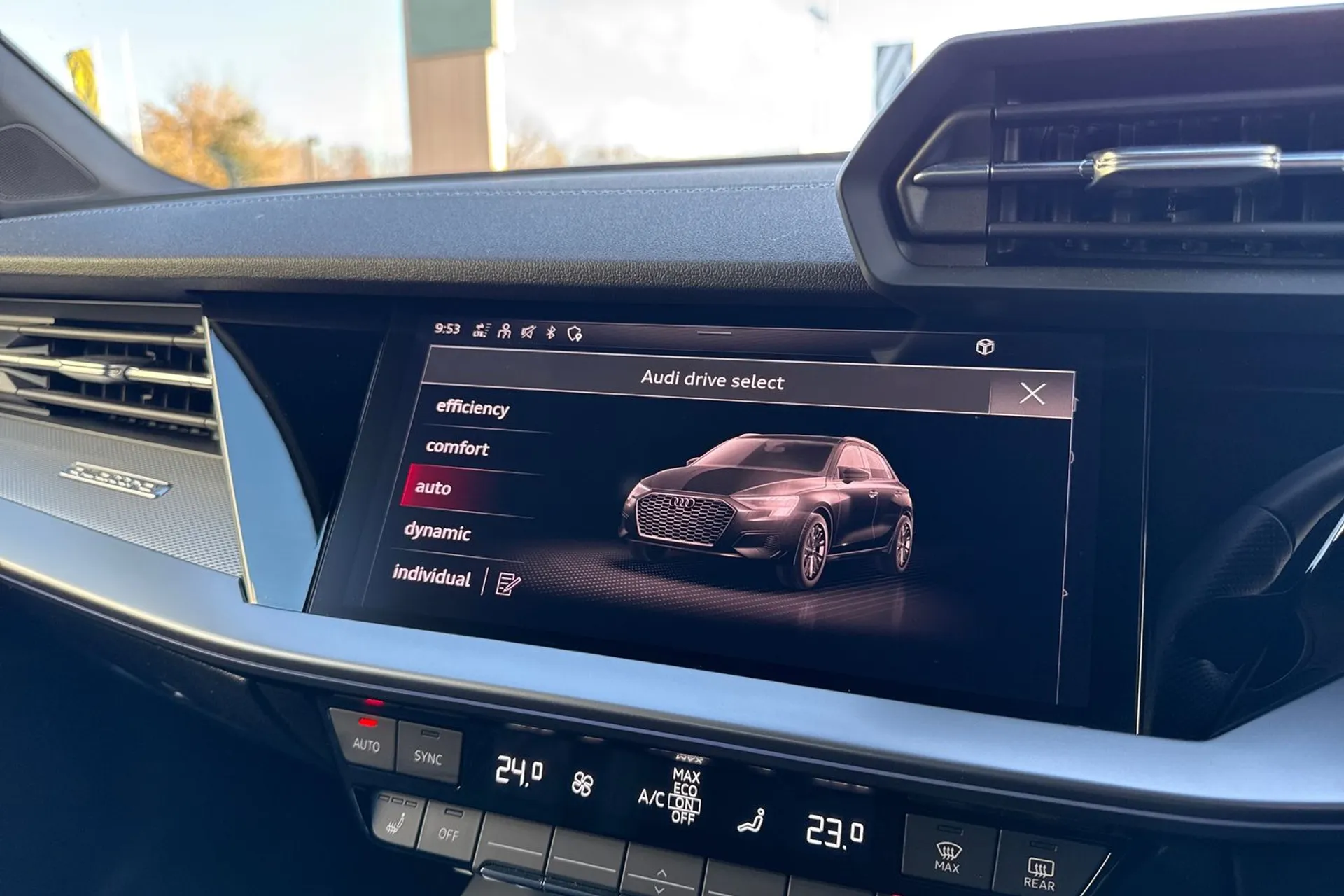 Audi A3 thumbnail image number 36