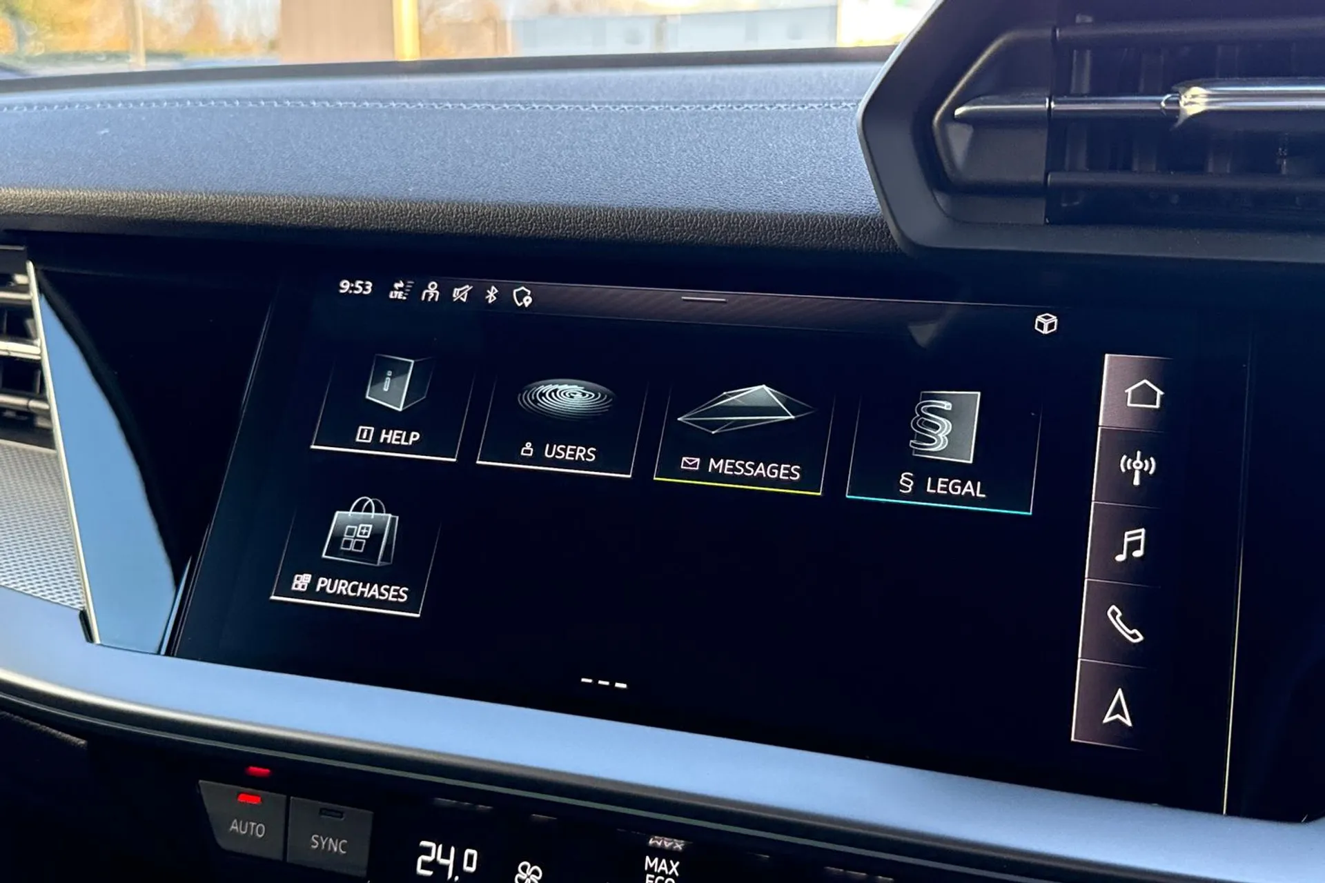 Audi A3 thumbnail image number 41