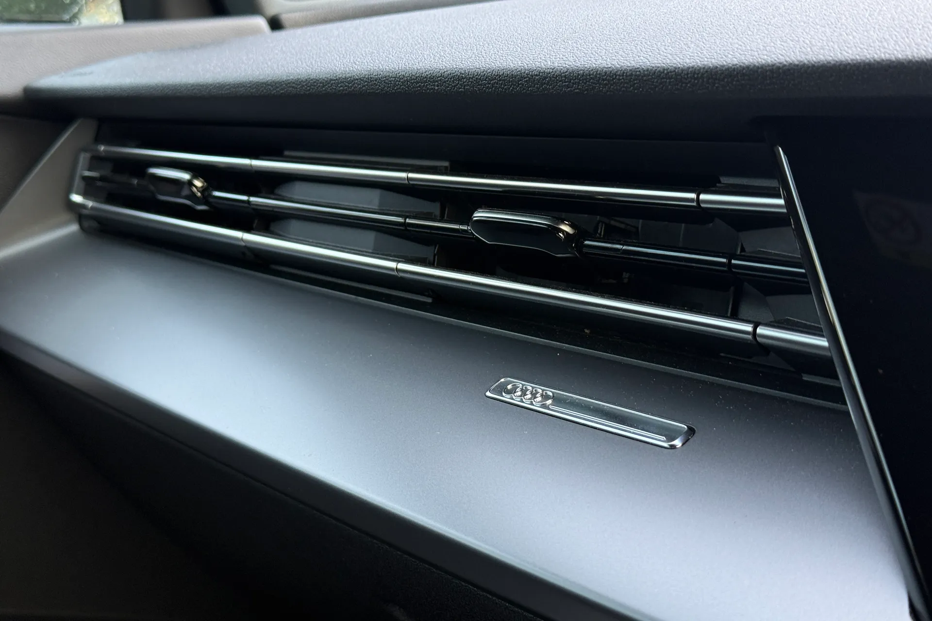 Audi A3 thumbnail image number 19