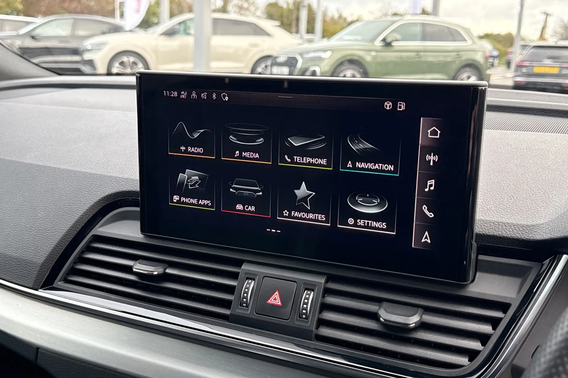 Audi Q5 thumbnail image number 34