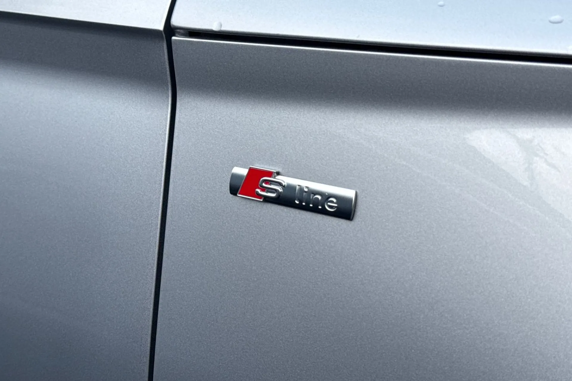 Audi Q5 thumbnail image number 16